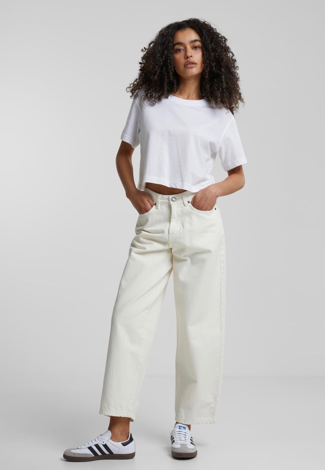 Urban Classics - Short Oversized White - Top | Women-Image