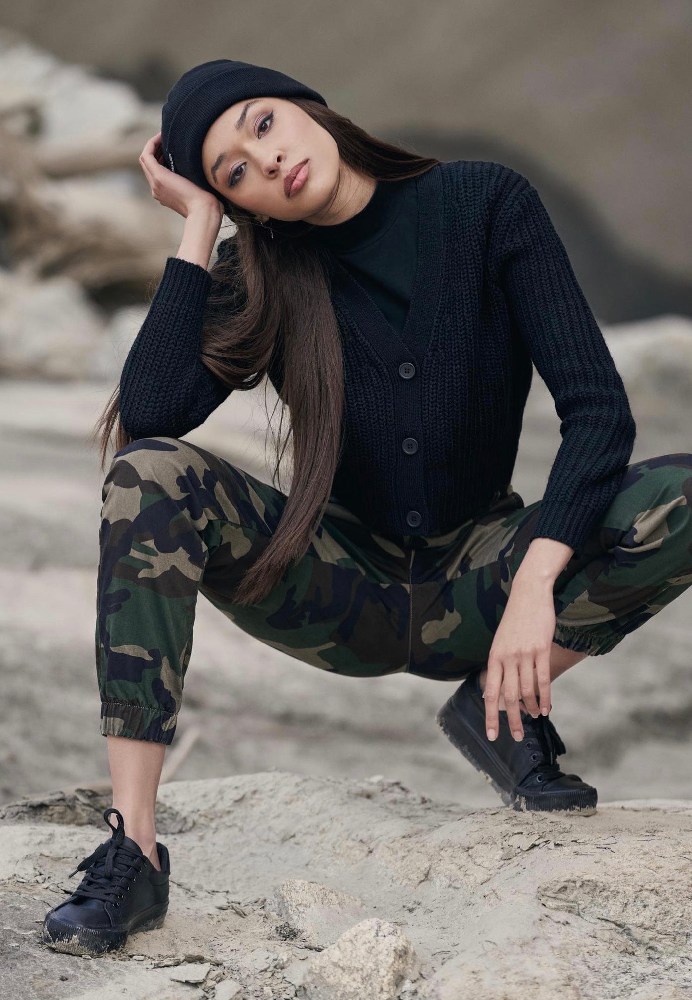 Urban Classics - Ladies High Waist Cargo Woodcamo - Pants | Women-Image