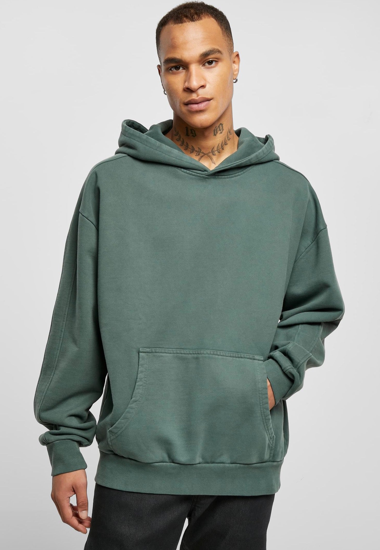 Urban Classics - Heavy Terry Garment Dye Bottlegreen - Hoodie | Men-Image