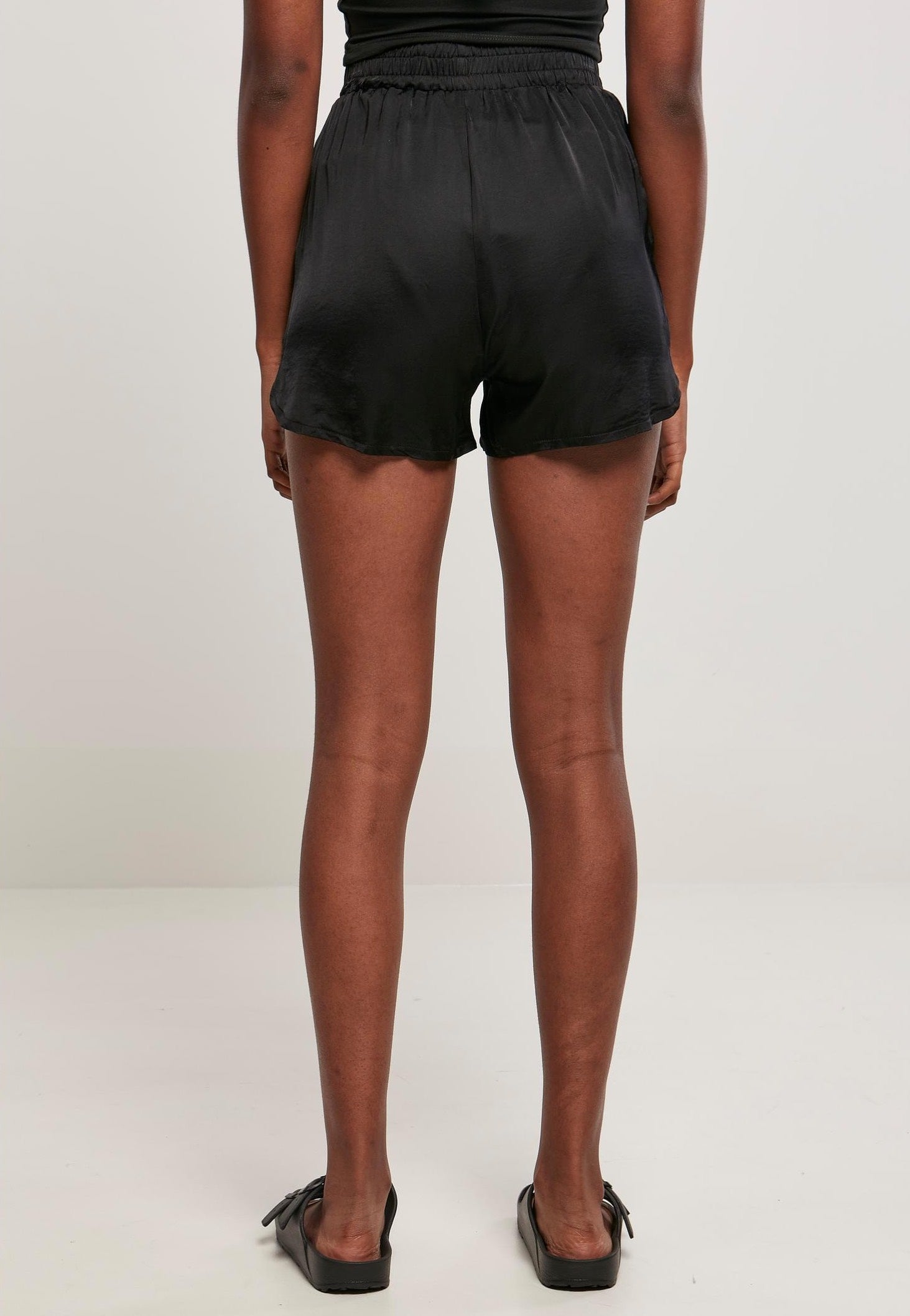 Urban Classics - Ladies Viscose Satin Resort Black - Shorts | Women-Image