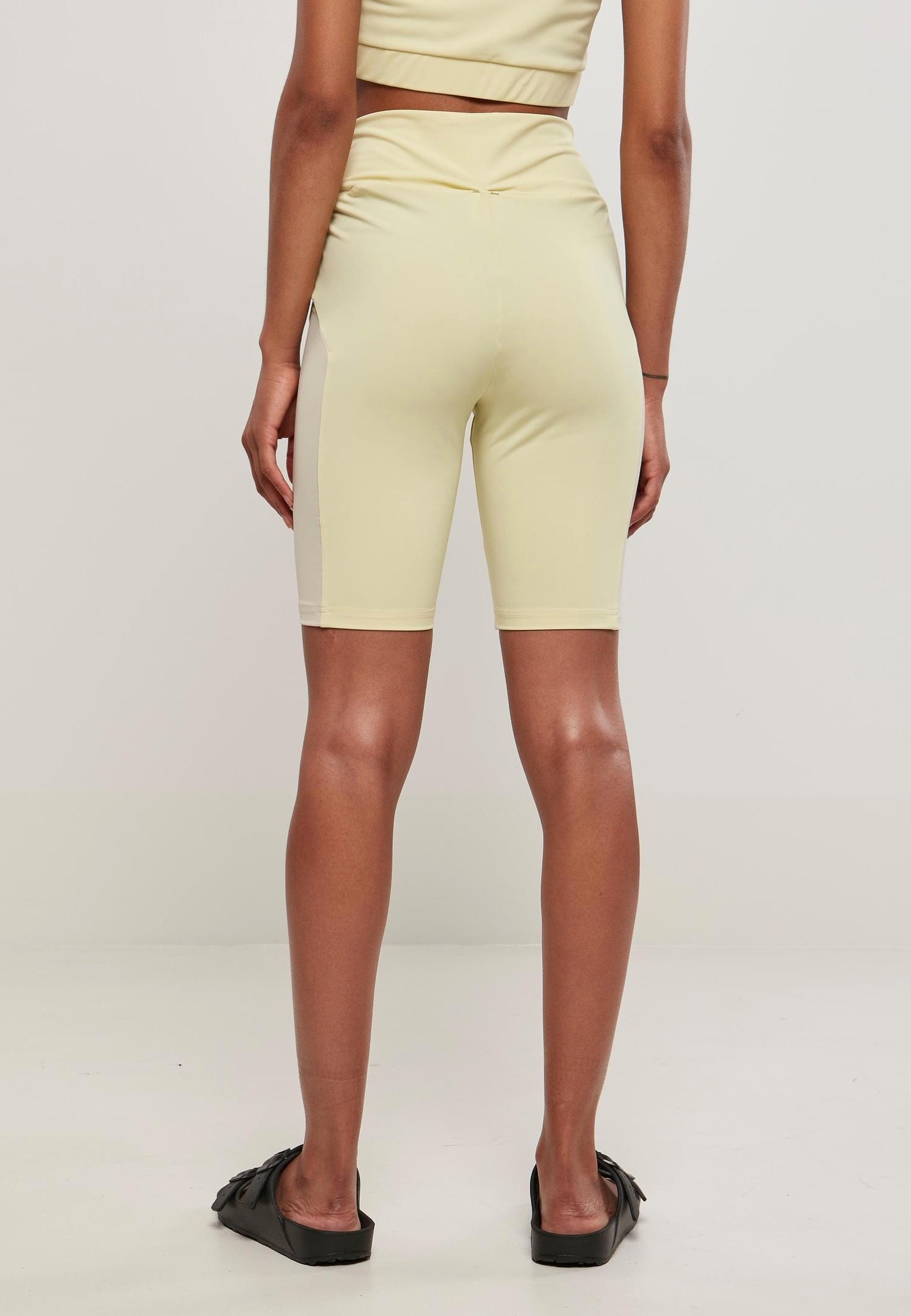 Urban Classics - Ladies Color Block Cycle Softyellow/Softseagrass - Shorts | Women-Image