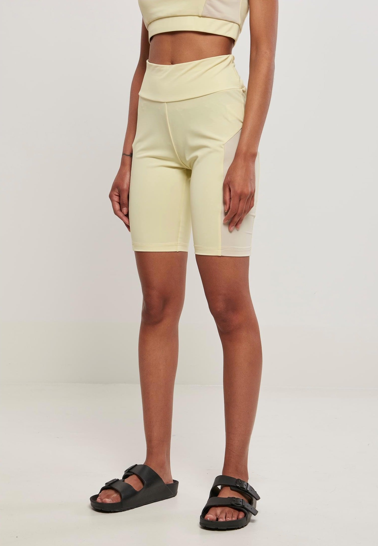 Urban Classics - Ladies Color Block Cycle Softyellow/Softseagrass - Shorts | Women-Image