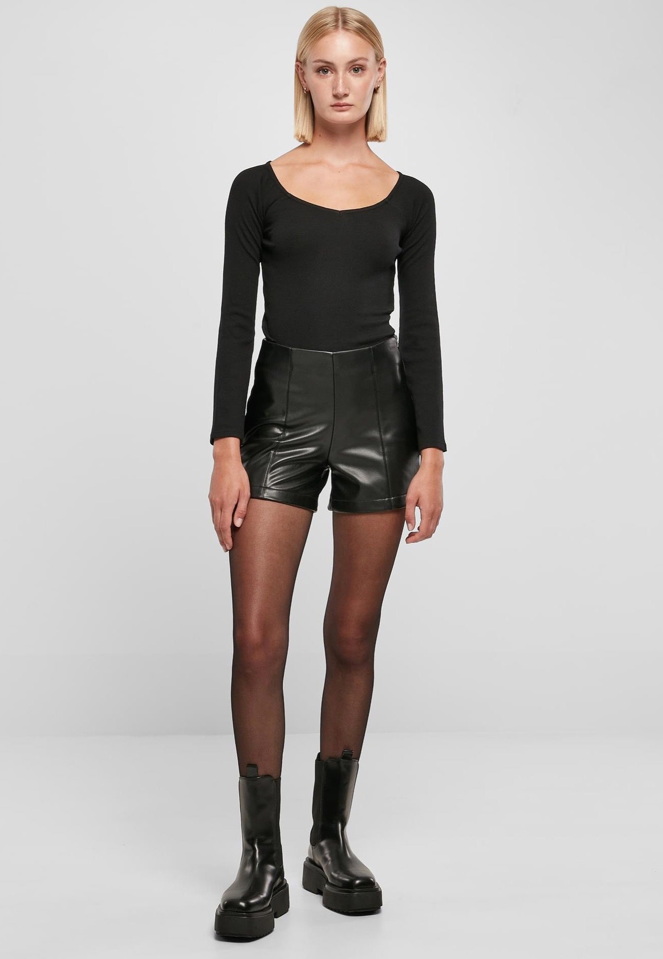 Urban Classics - Ladies Synthetic Leather Black - Shorts | Women-Image