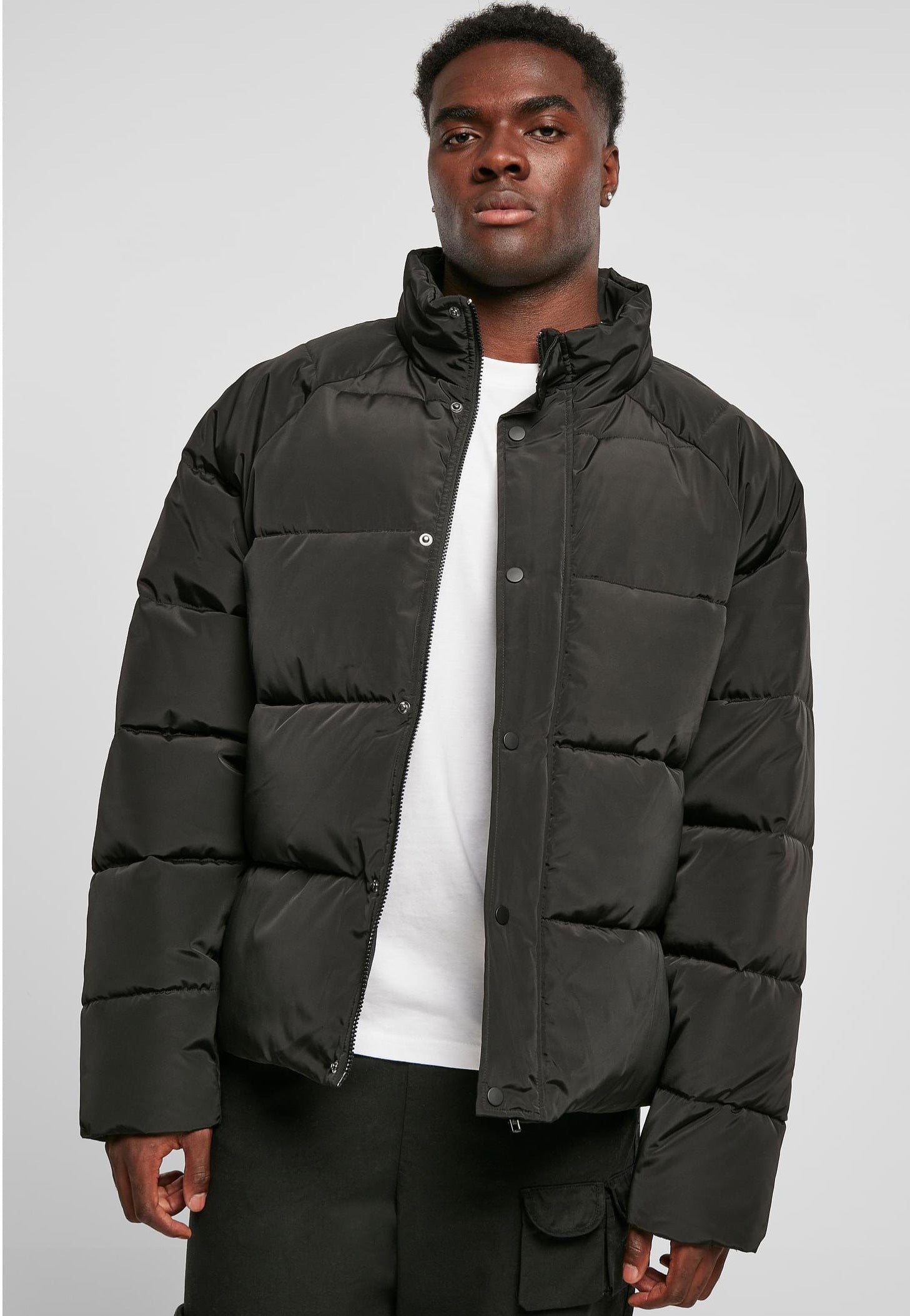 Urban Classics - Raglan Puffer Black - Jacket | Men-Image