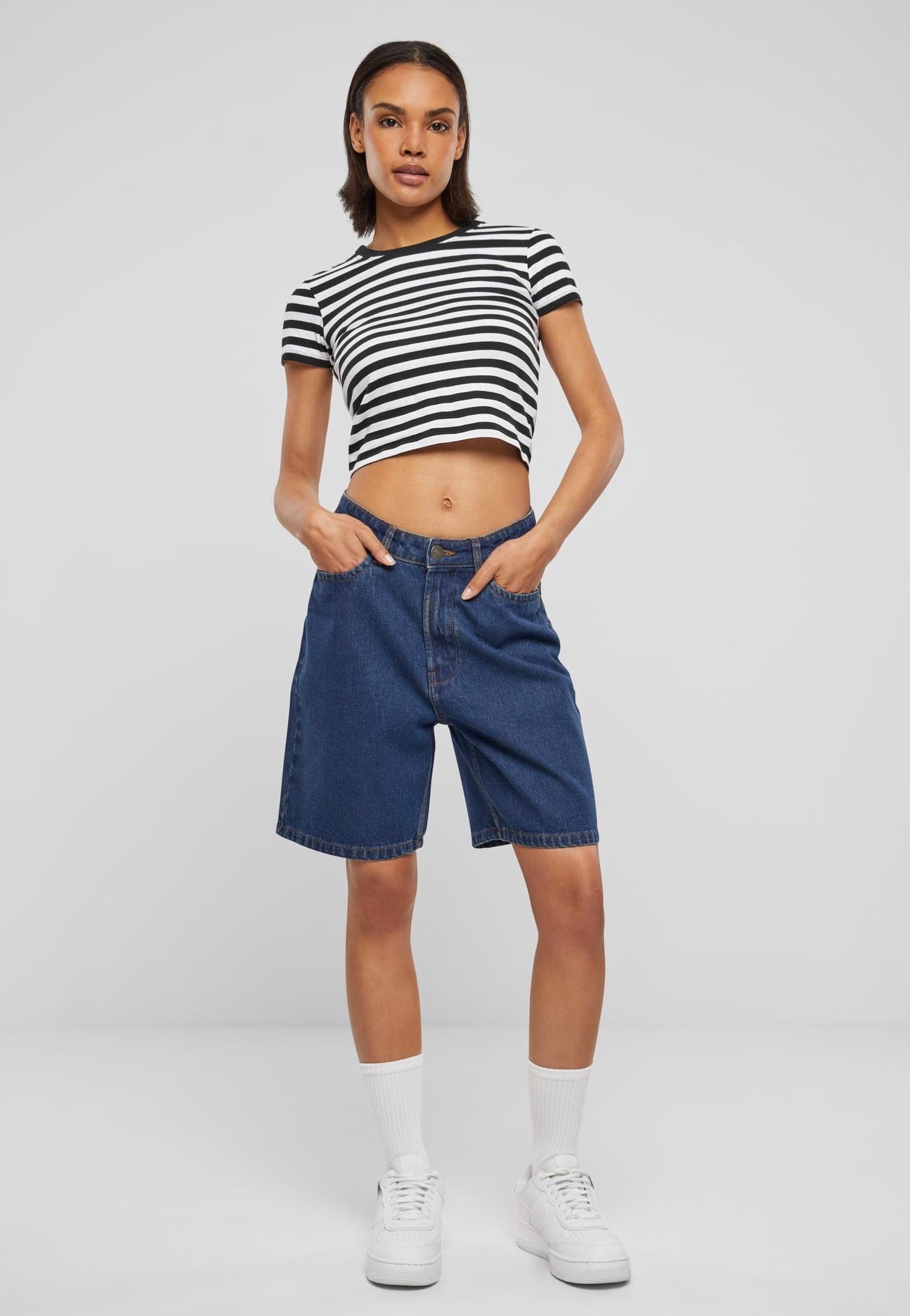 Urban Classics - Ladies 90‘s Bermuda Mid Indigo Washed - Shorts | Women-Image