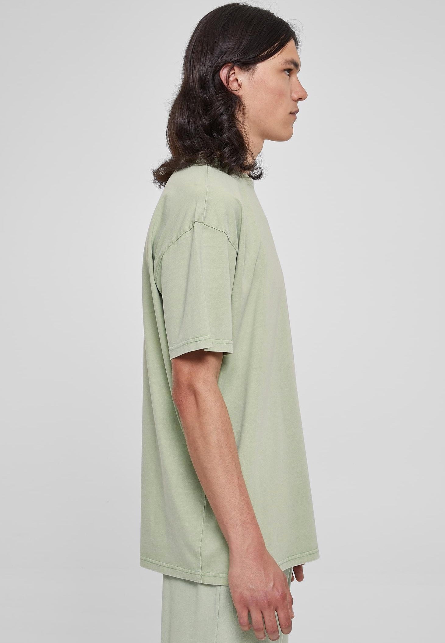 Urban Classics - Heavy Oversized Acid Wash Vintagegreen - T-Shirt | Men-Image