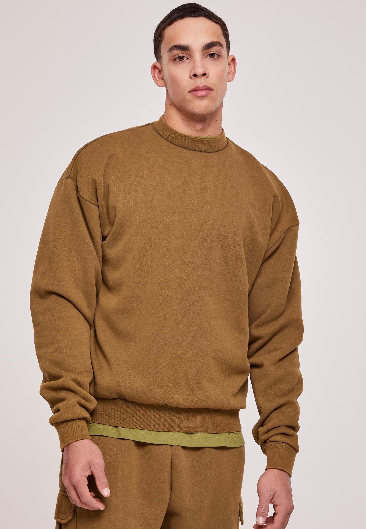 Urban Classics - Acid Washed Crew Summerolive - Sweater | Men-Image