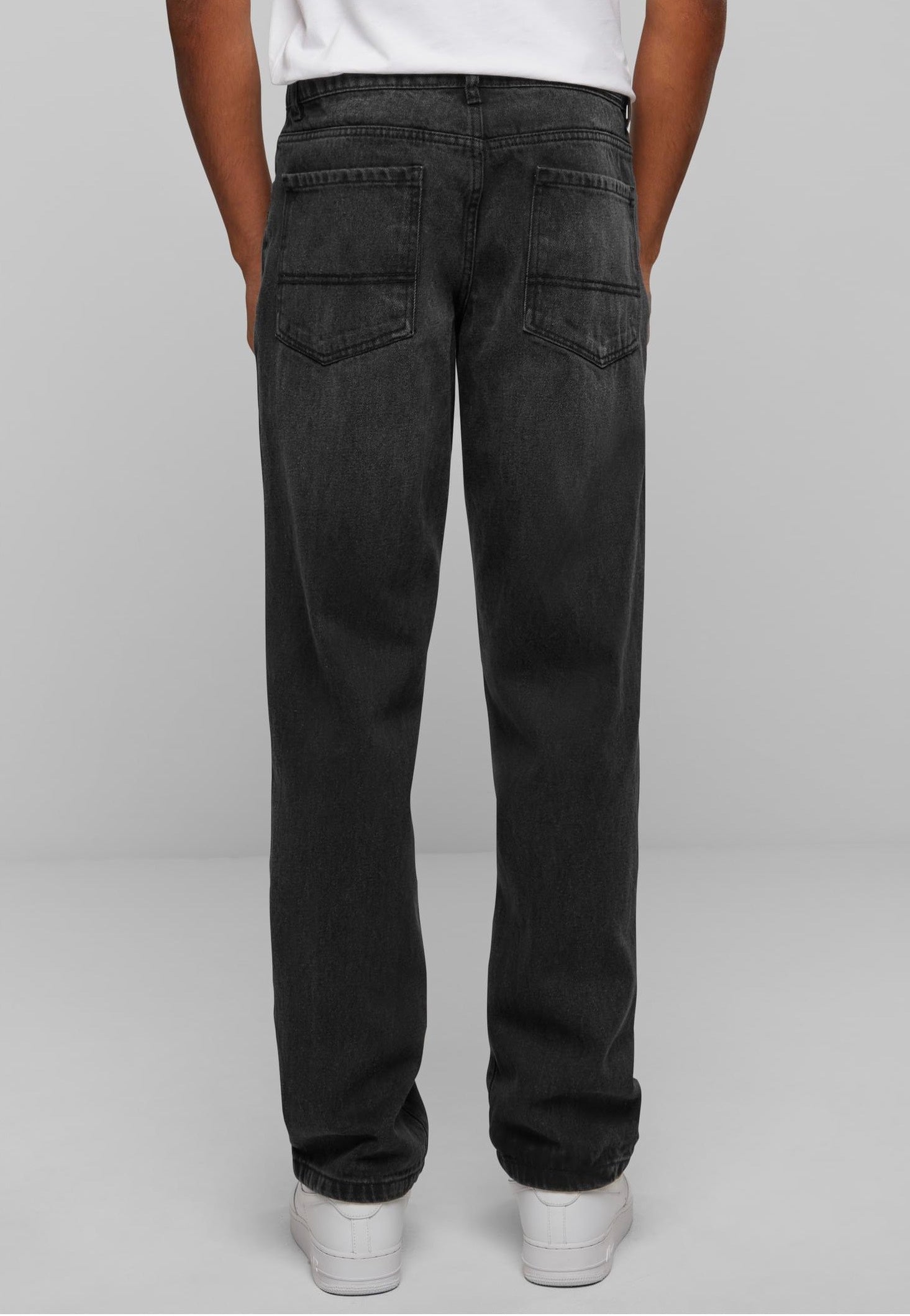 Urban Classics - Heavy Ounce Straight Fit Black Washed - Jeans | Men-Image