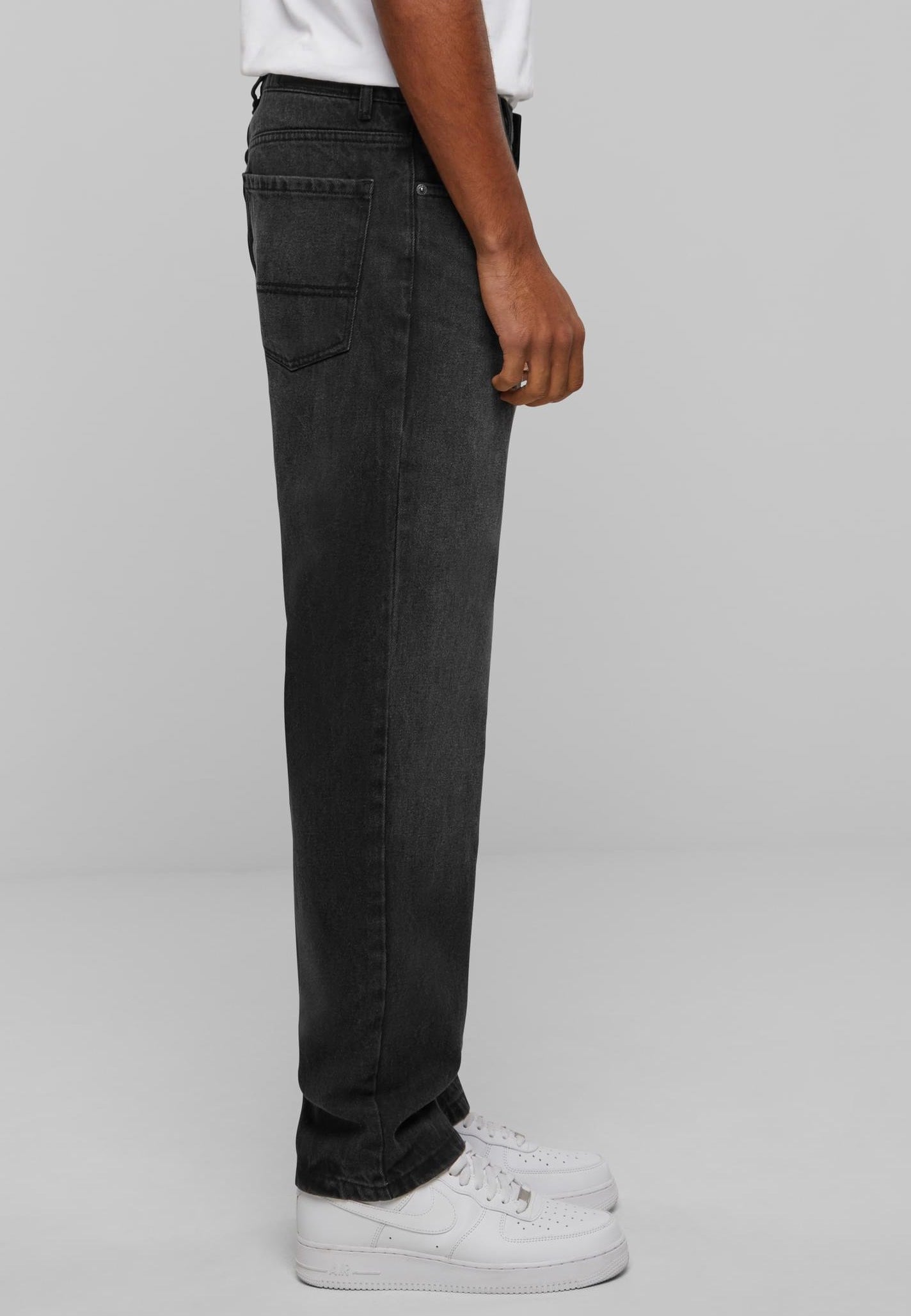 Urban Classics - Heavy Ounce Straight Fit Black Washed - Jeans | Men-Image