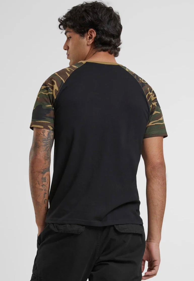 Urban Classics - Raglan Contrast Black/Woodcamo - T-Shirt | Men-Image