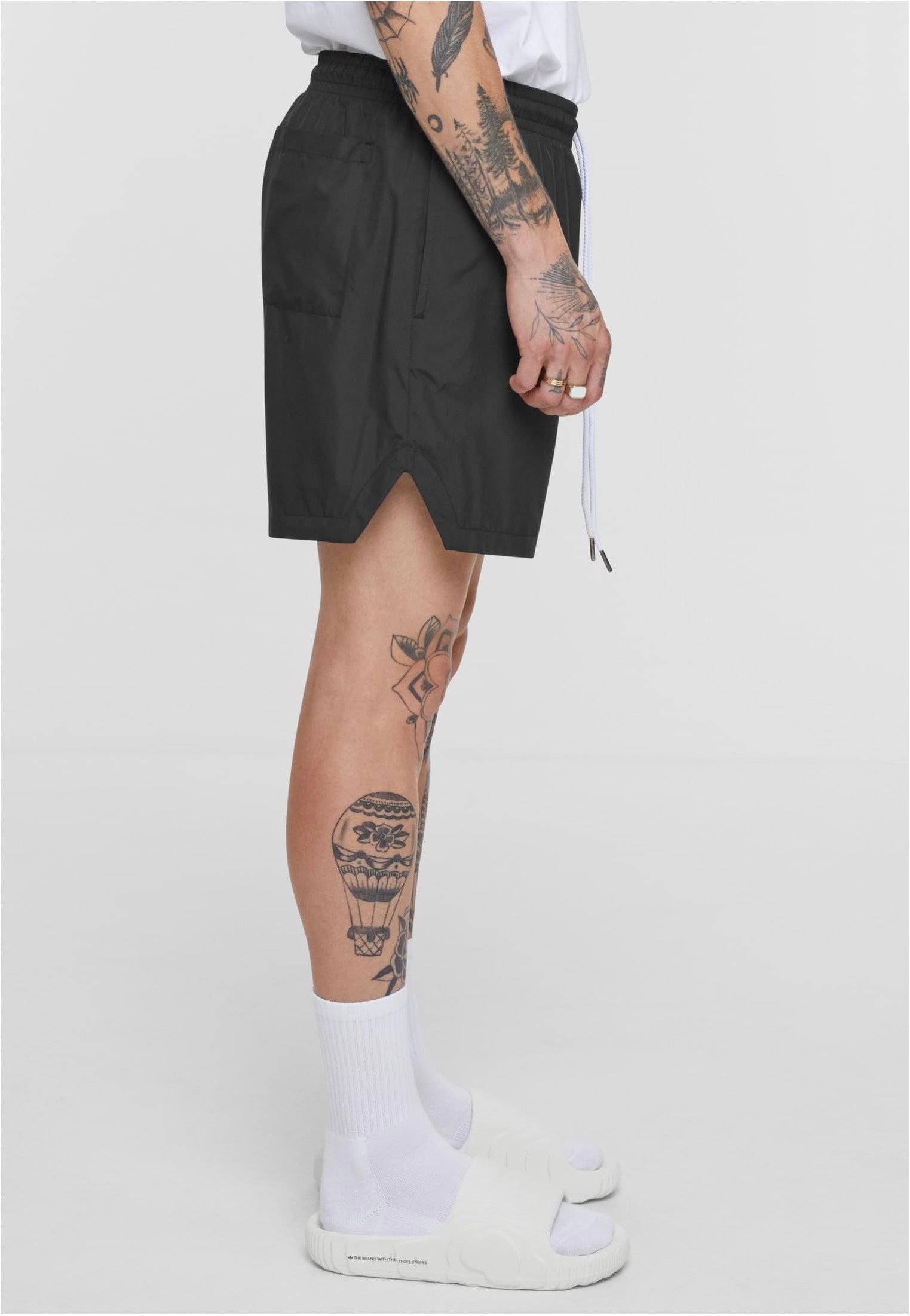 Urban Classics - Basic Running Black - Shorts | Men-Image