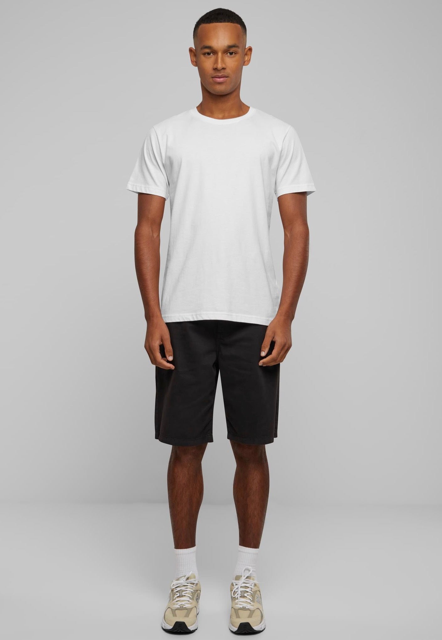 Urban Classics - Organic Skater Chino Black - Shorts | Men-Image