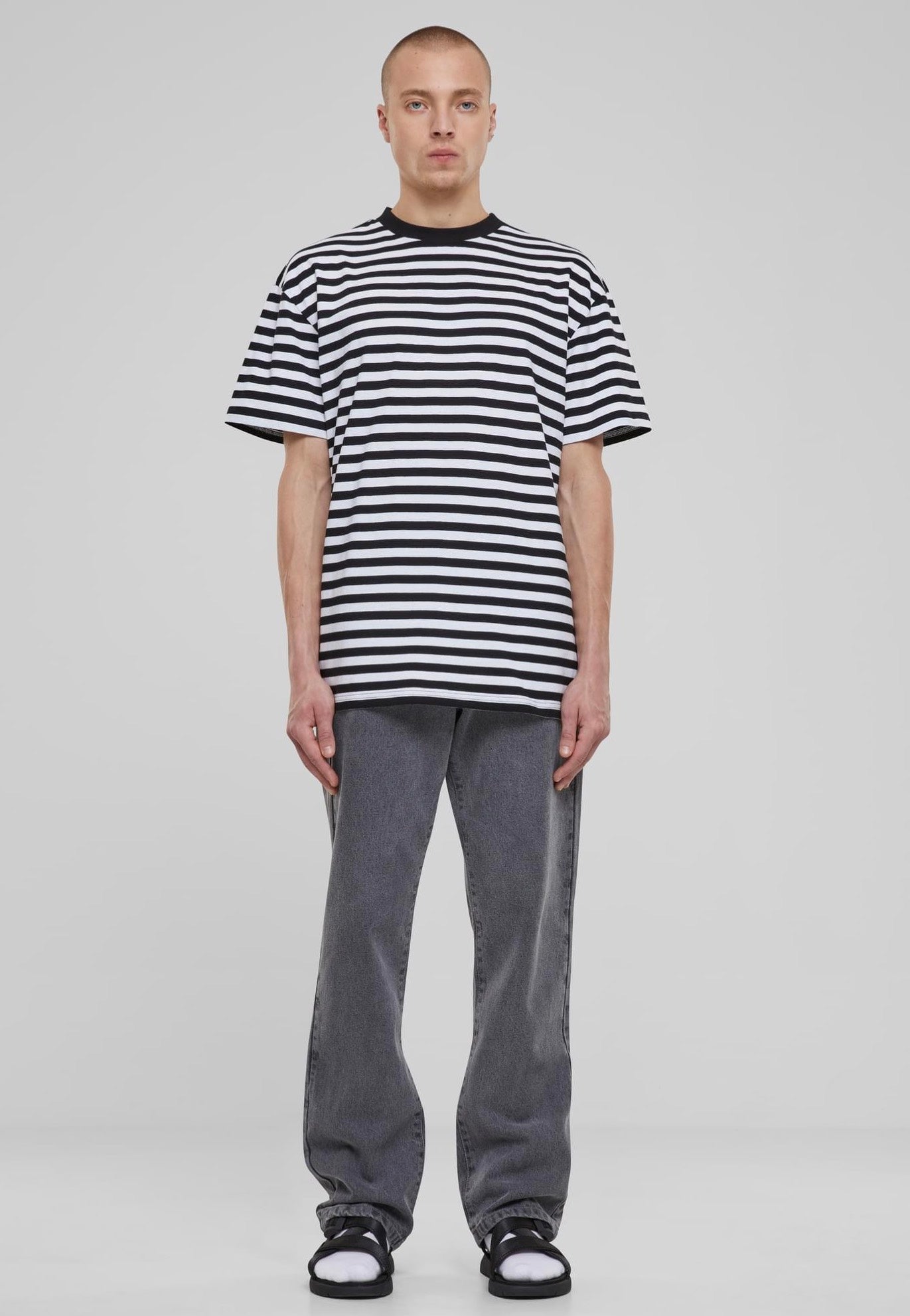 Urban Classics - Regular Stripe White/Black - T-Shirt | Men-Image