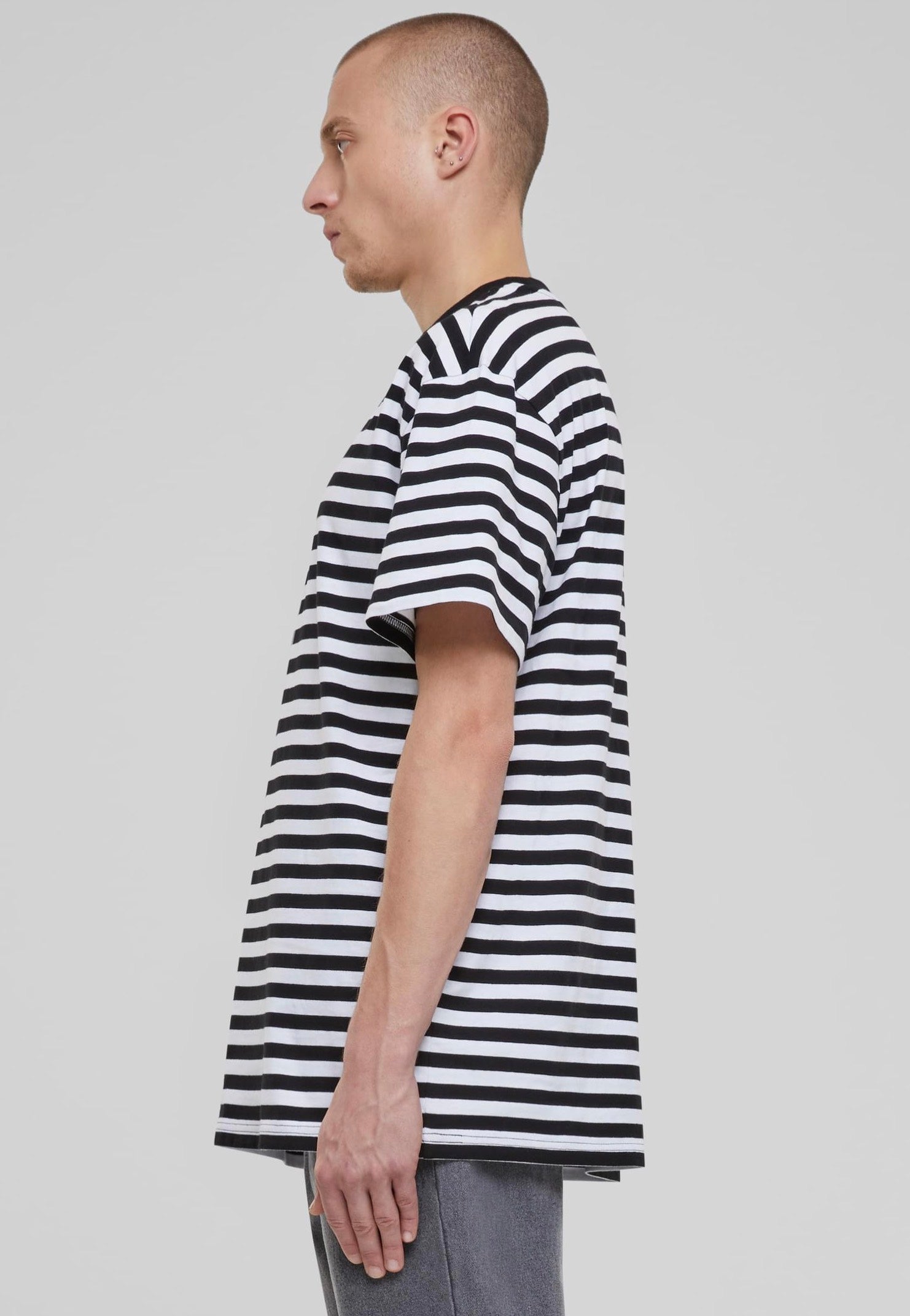 Urban Classics - Regular Stripe White/Black - T-Shirt | Men-Image