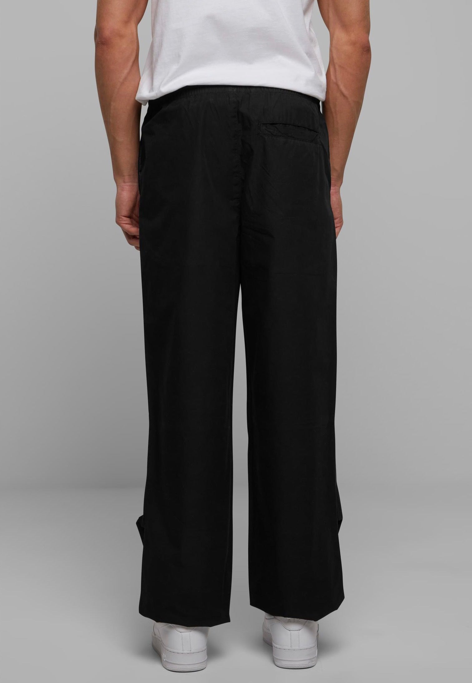 Urban Classics - Wide Poplin Black - Pants | Men-Image