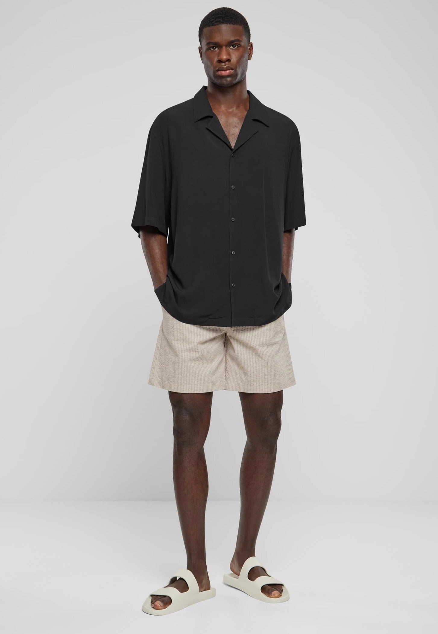 Urban Classics - Loose Viscose Black - Shirt | Men-Image