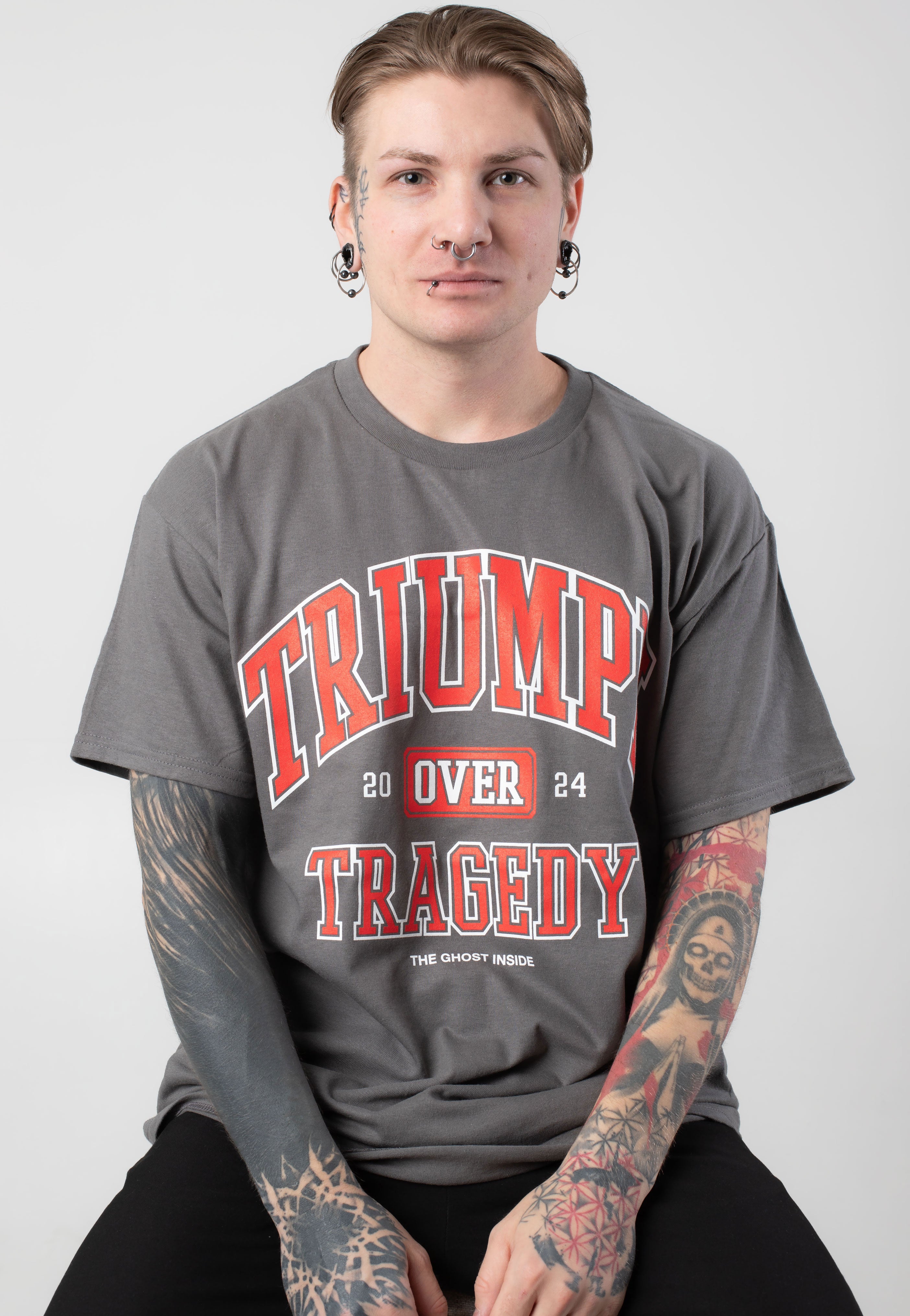 The Ghost Inside - Triumph Varsity Charcoal - T-Shirt | Men-Image