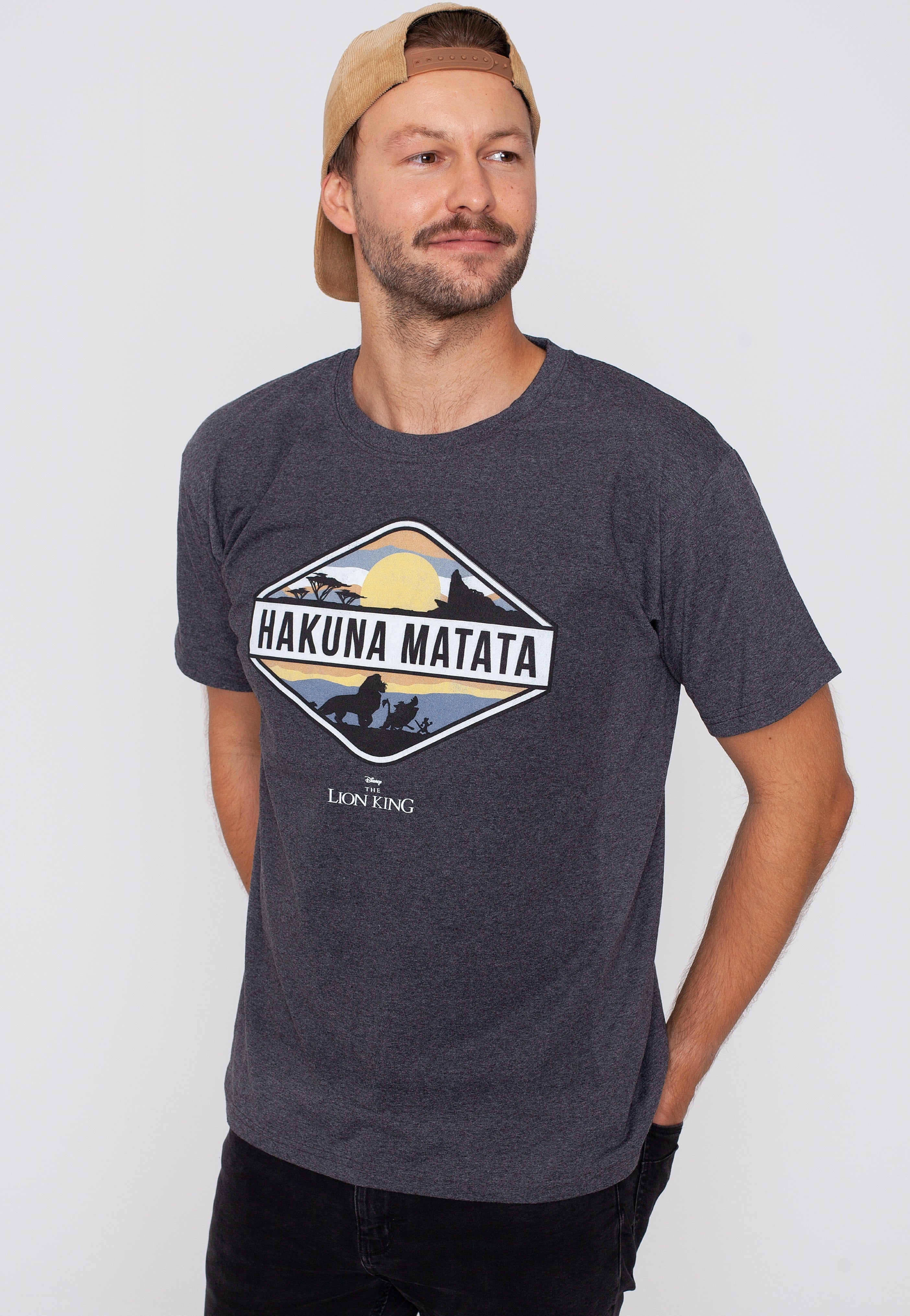 The Lion King - Hakuna Matata Emblem Charcoal - T-Shirt | Men-Image