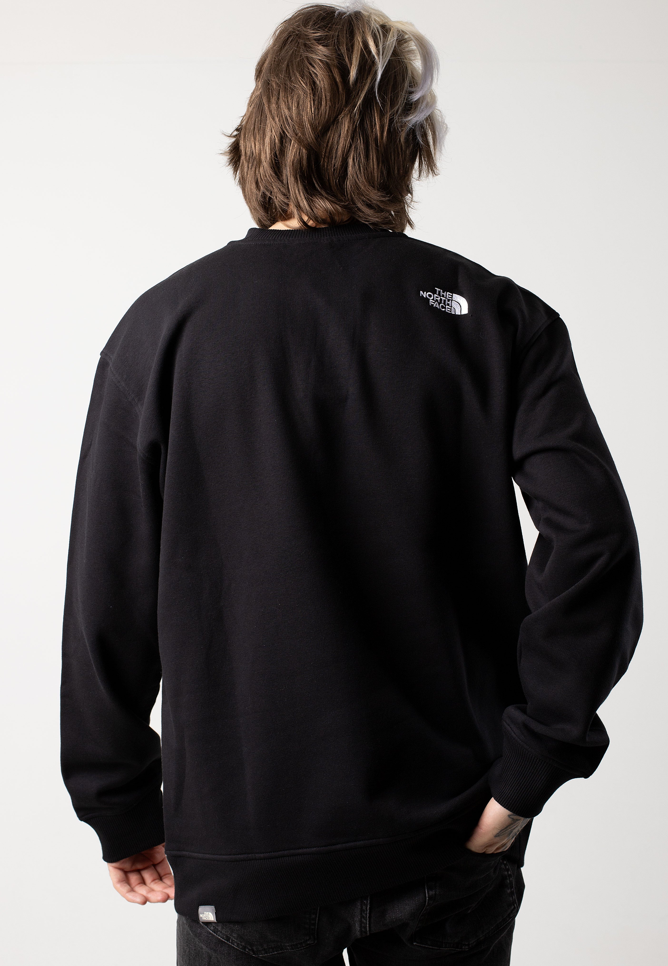 The North Face - Essential Crew Tnf Black - Sweater | Men-Image