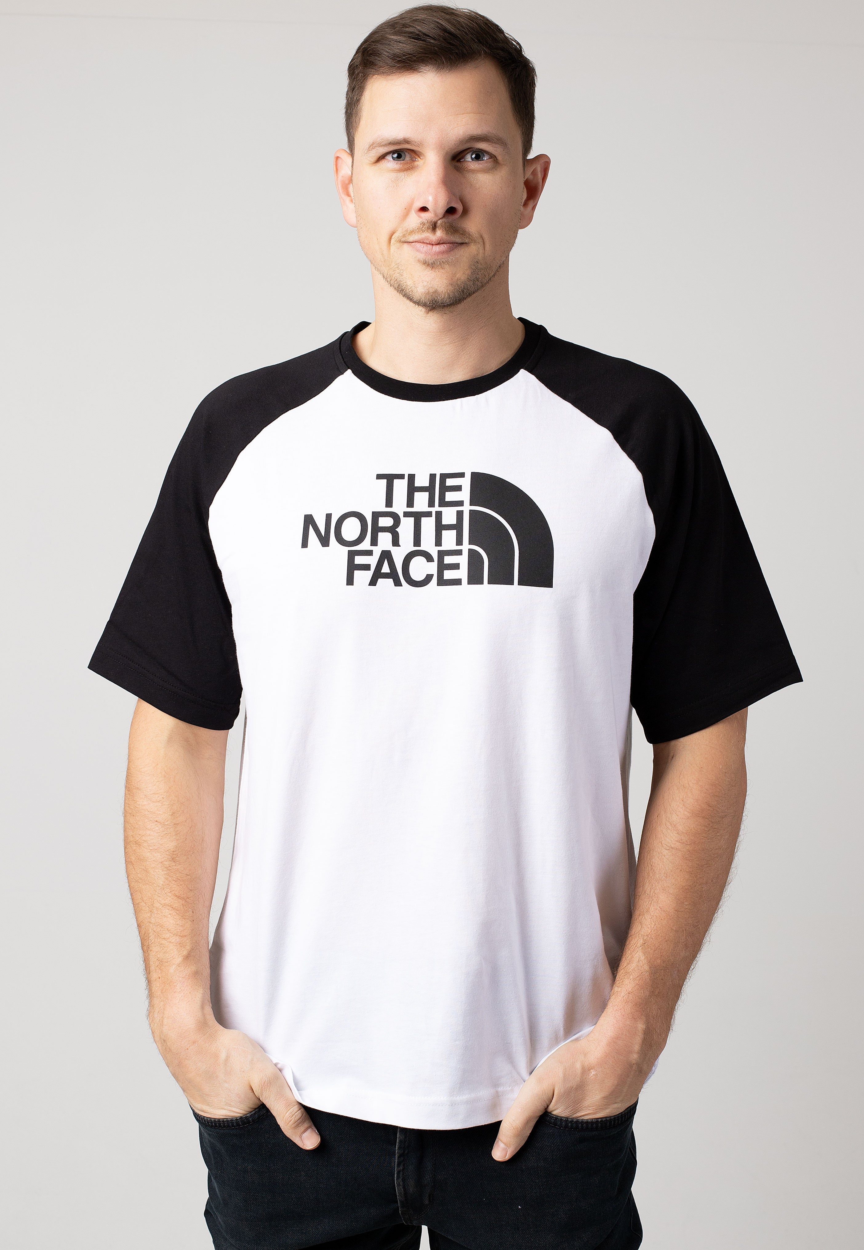 The North Face - Raglan Easy Tnf White - T-Shirt | Men-Image