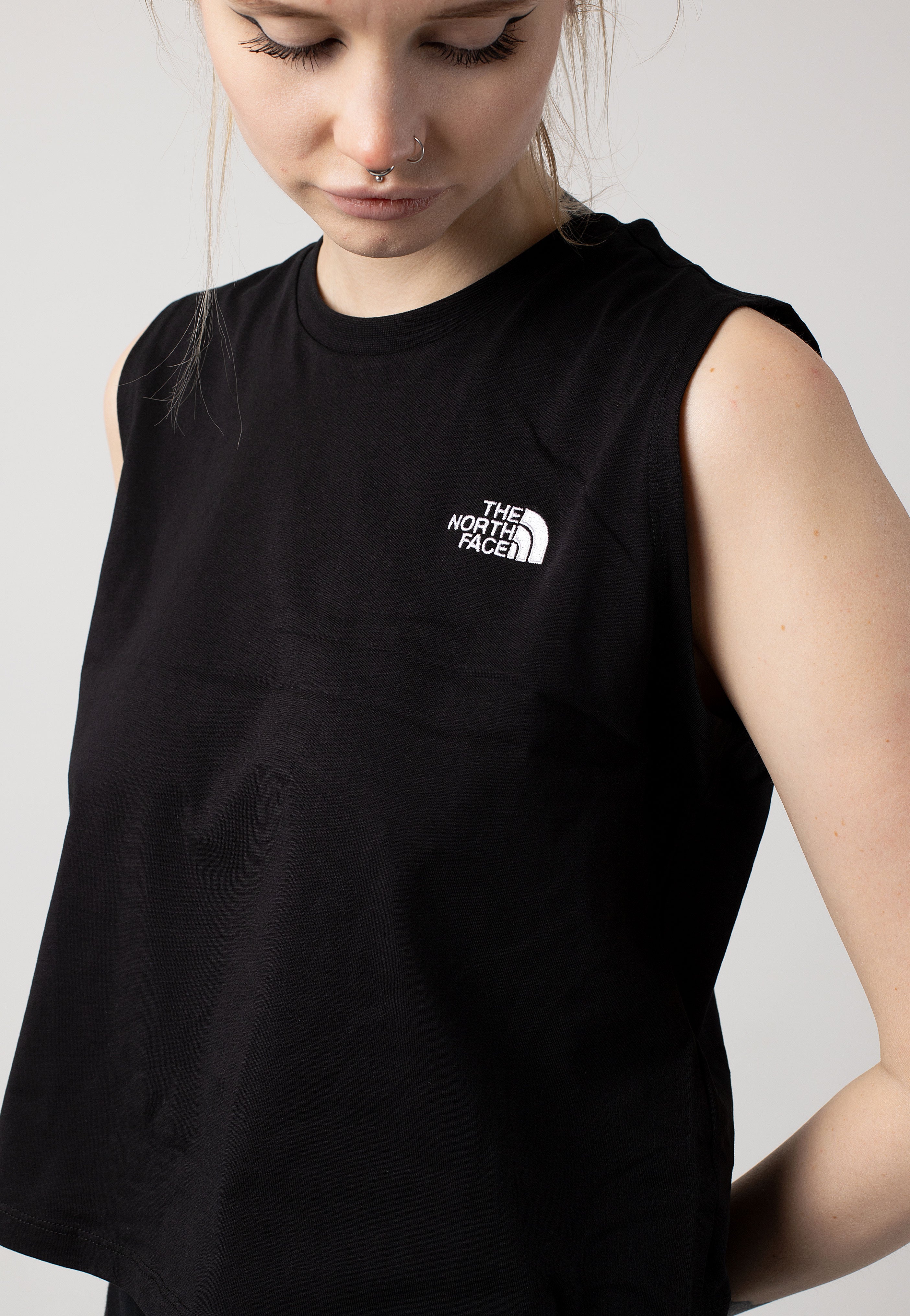 The North Face - Women´s Essential Relaxed Tnf Black - Top | Women-Image