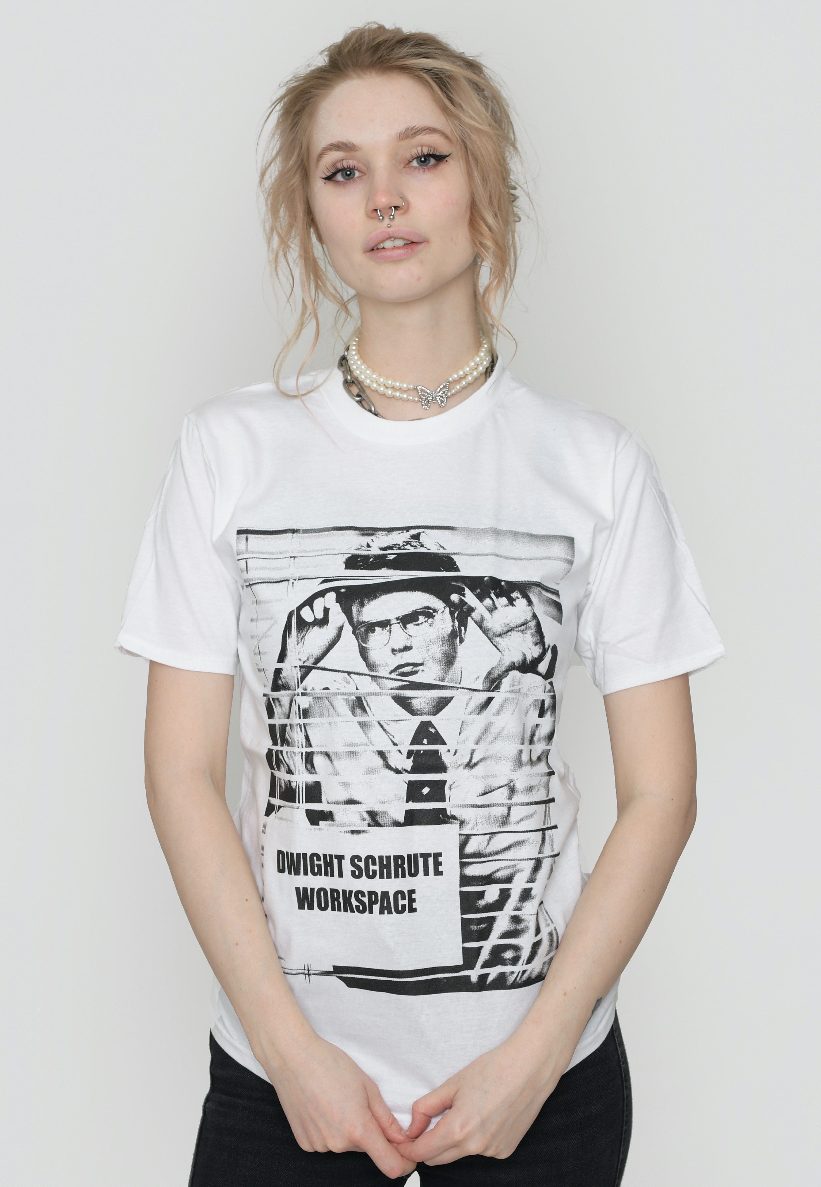 The Office - Dwight Schrute Workspace White - T-Shirt | Women-Image