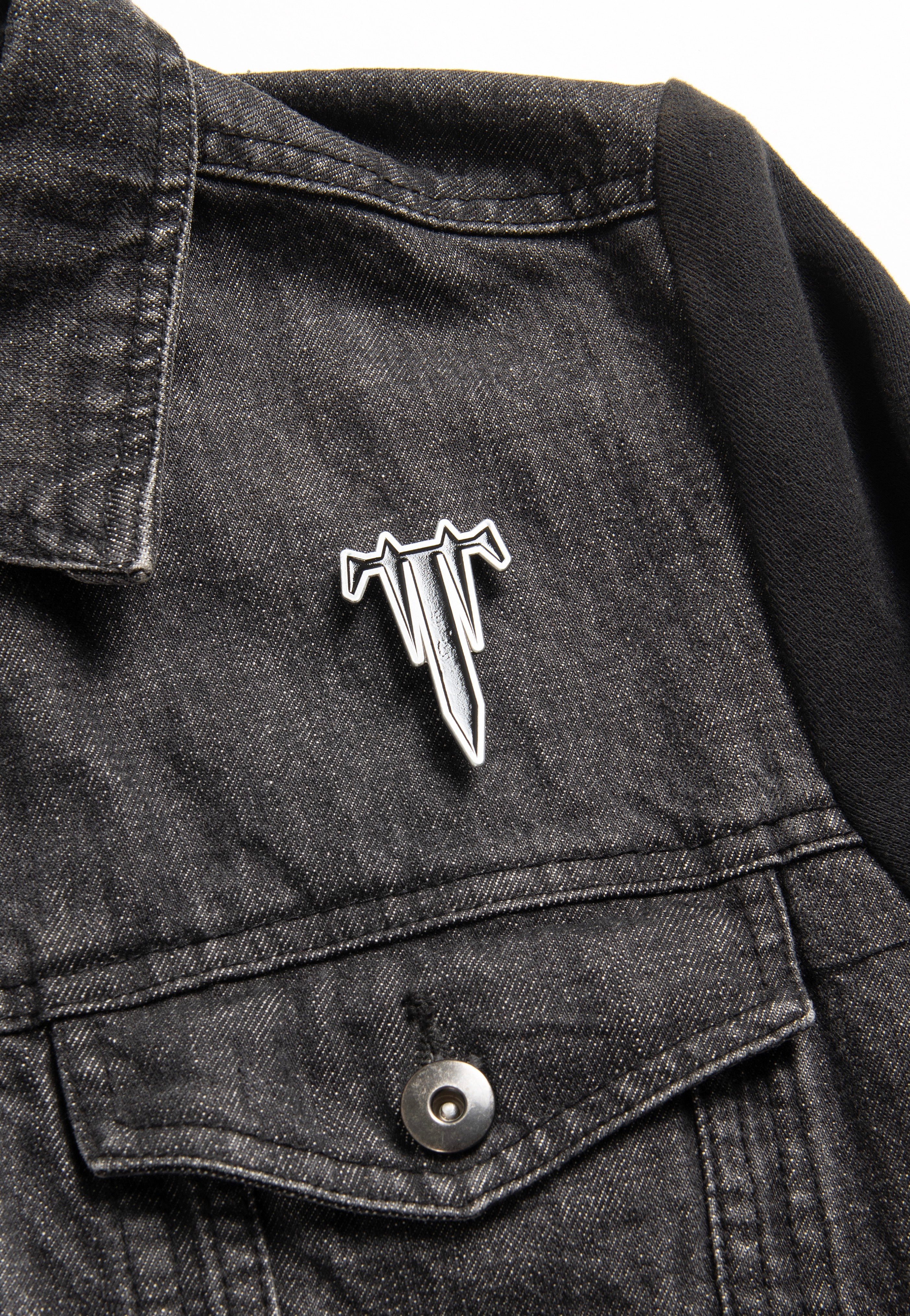 Trivium - T - Pin | Neutral-Image