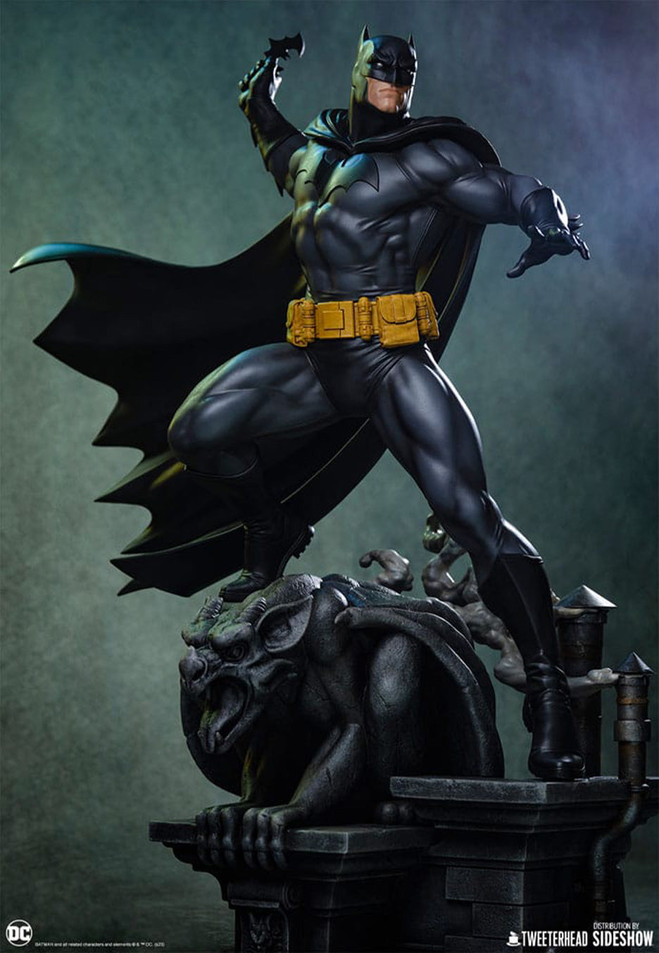 Batman - Batman 1/6 (Black and Gray Edition) - Statue | Neutral-Image