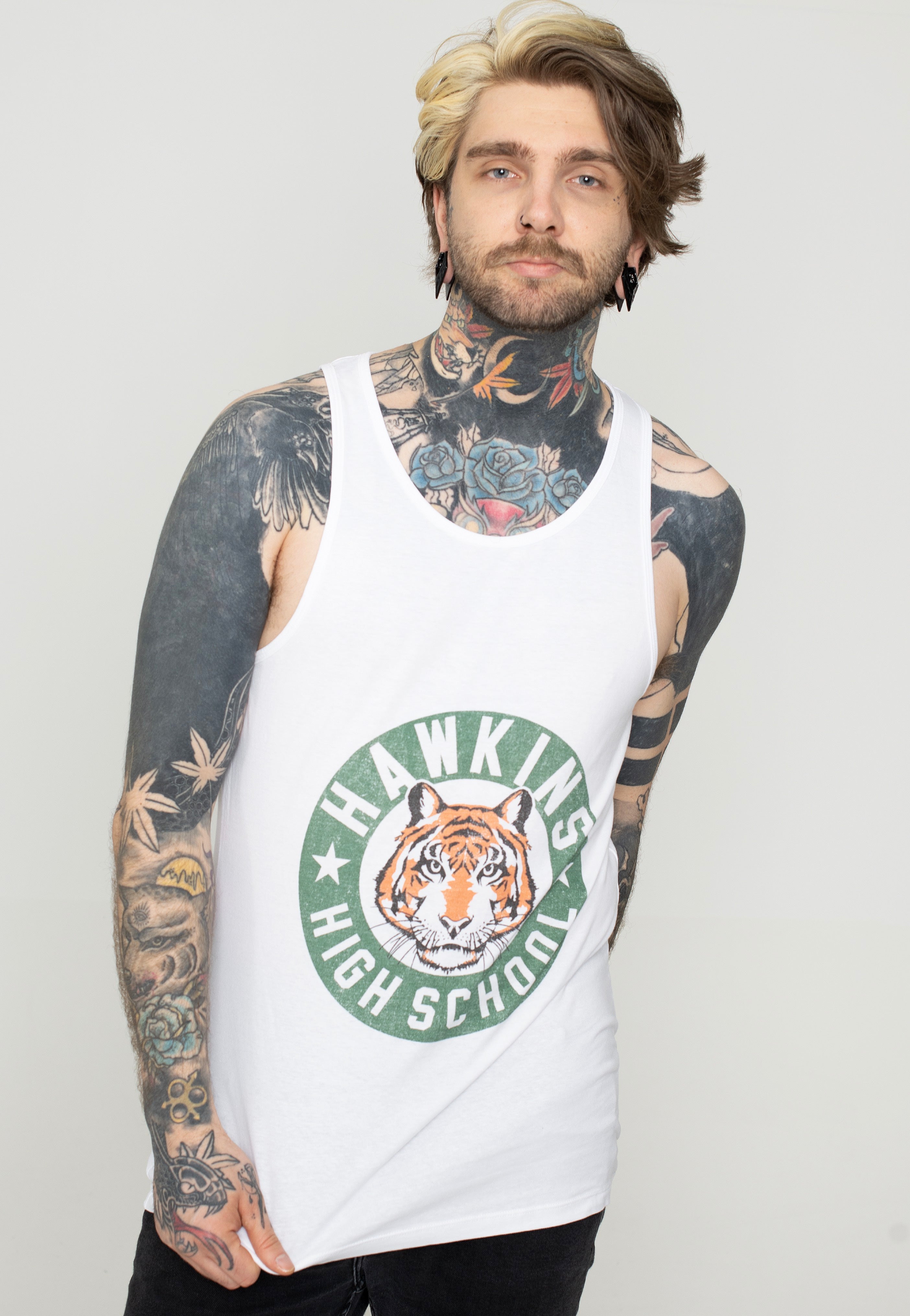 Stranger Things - Hawkins High Tiger Emblem White - Tank | Men-Image