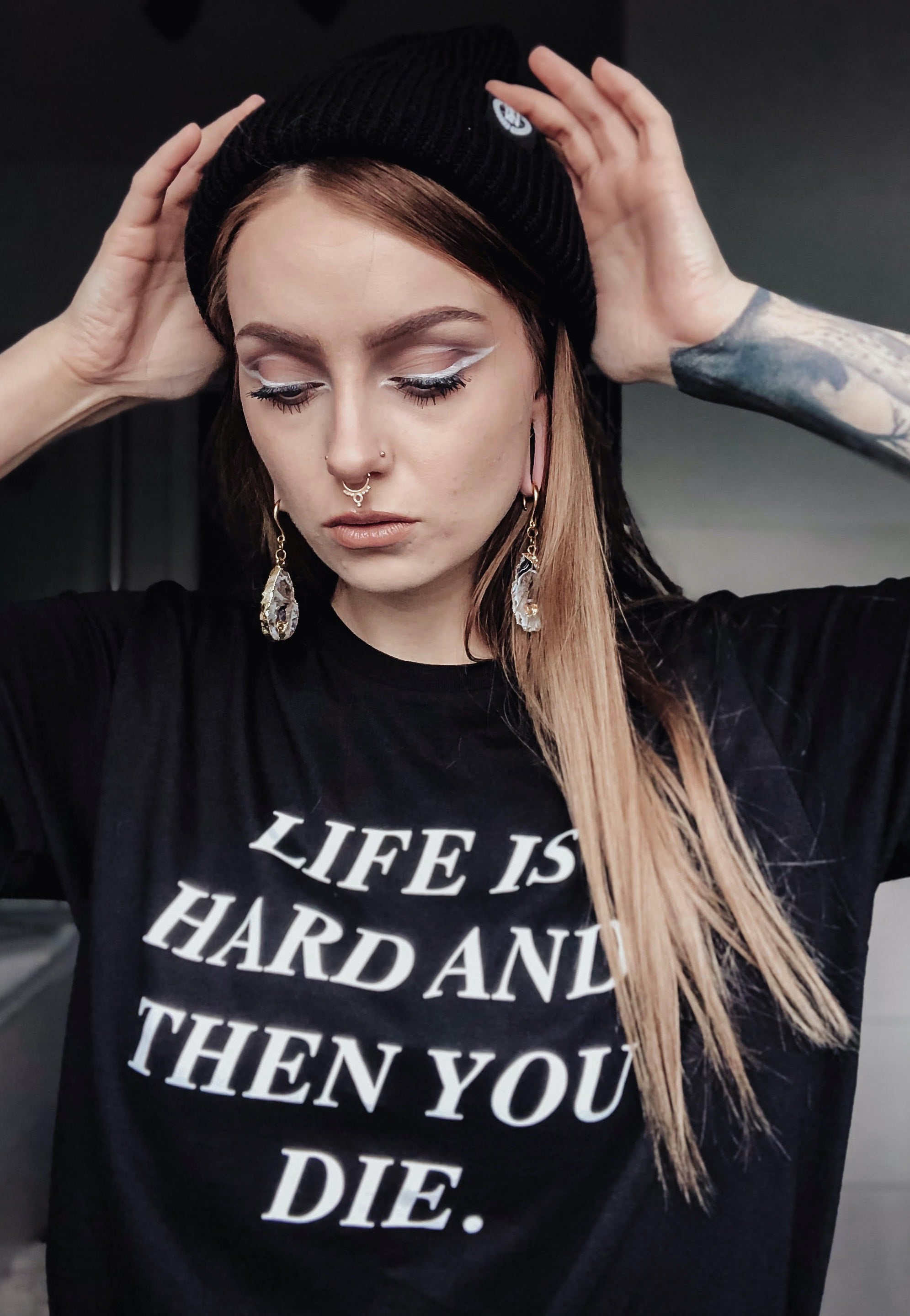 Fuchsteufelswild - Life Is Hard - T-Shirt | Women-Image