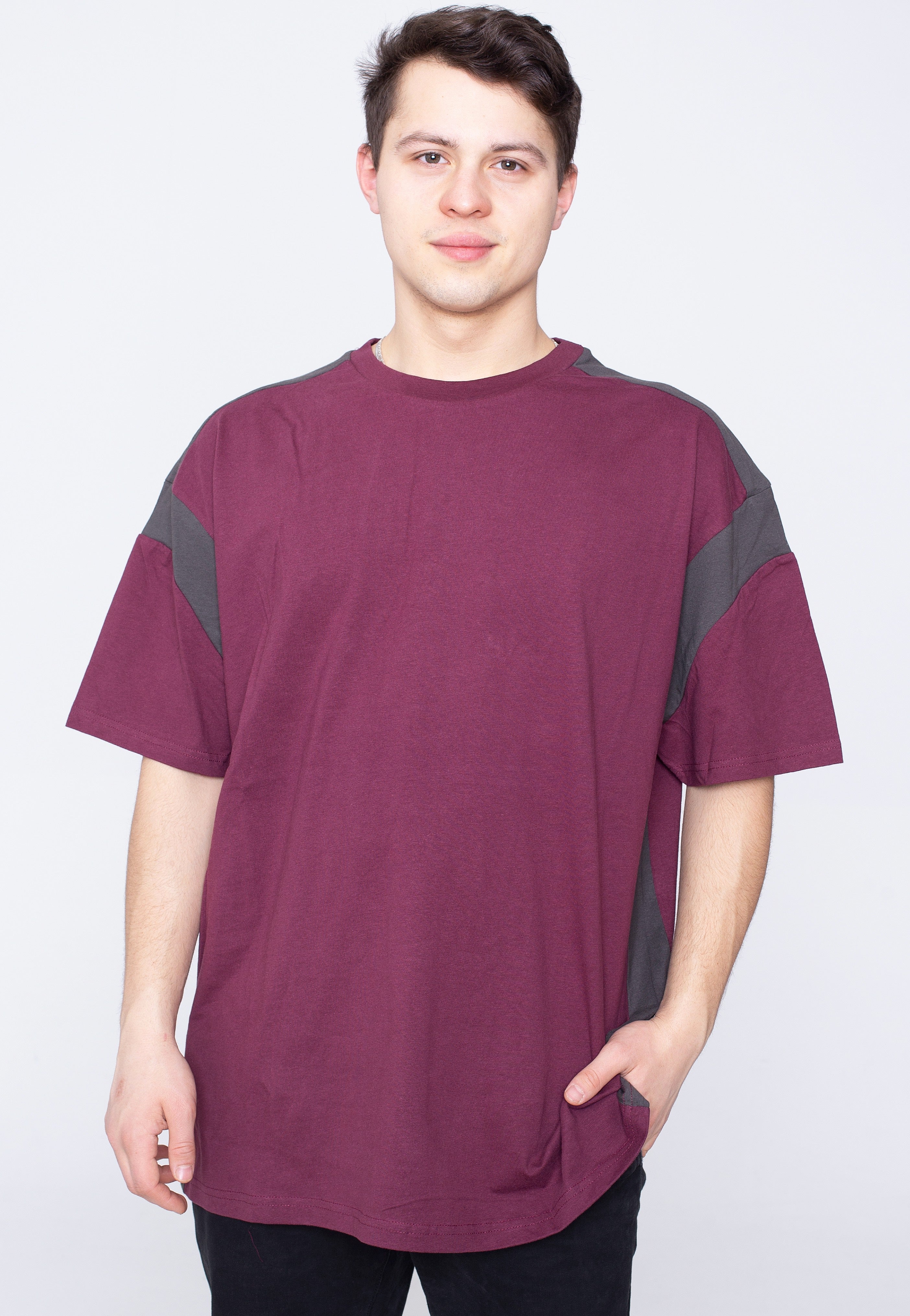 Urban Classics - Active Cherry/Blackbird - T-Shirt | Men-Image