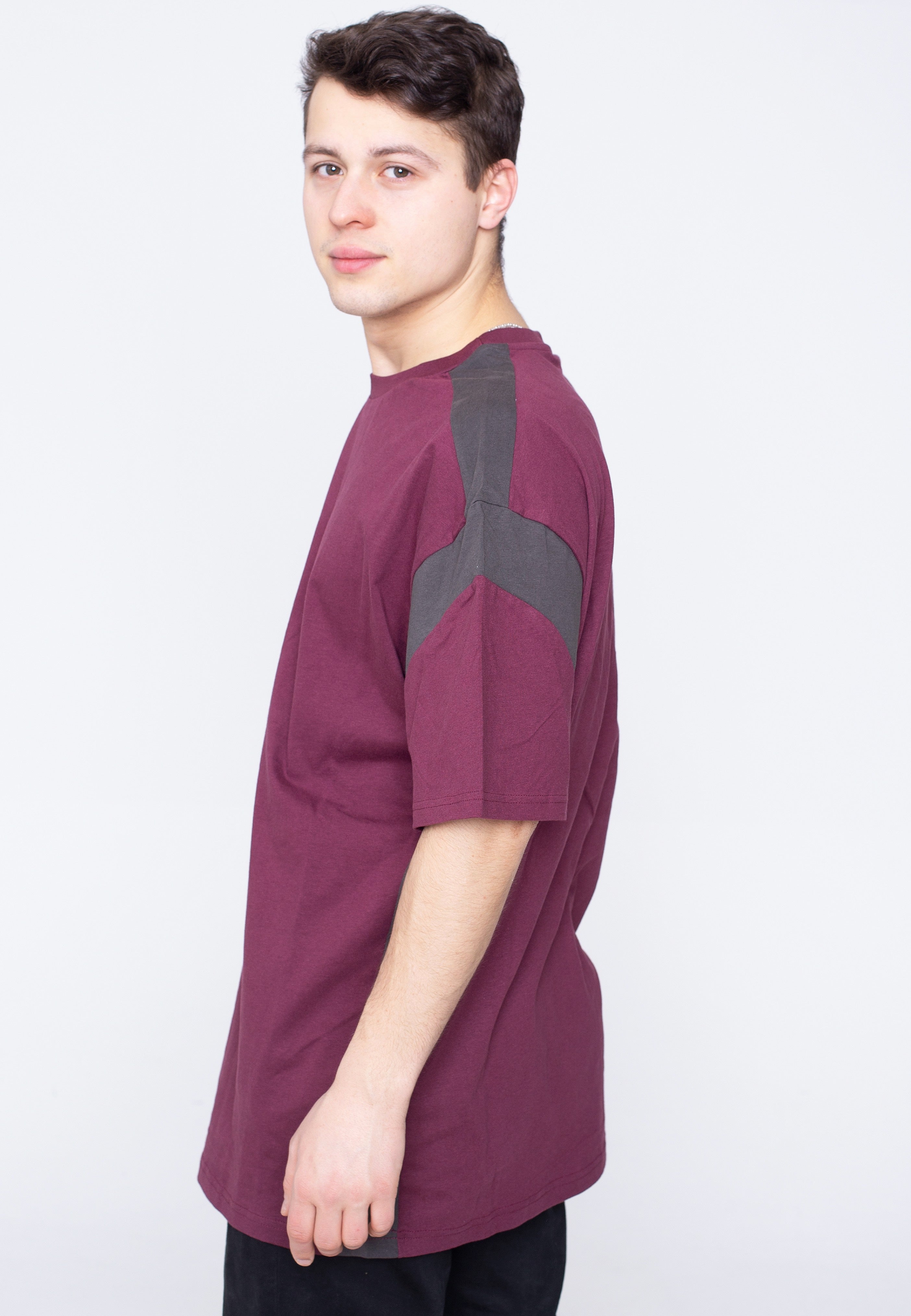 Urban Classics - Active Cherry/Blackbird - T-Shirt | Men-Image