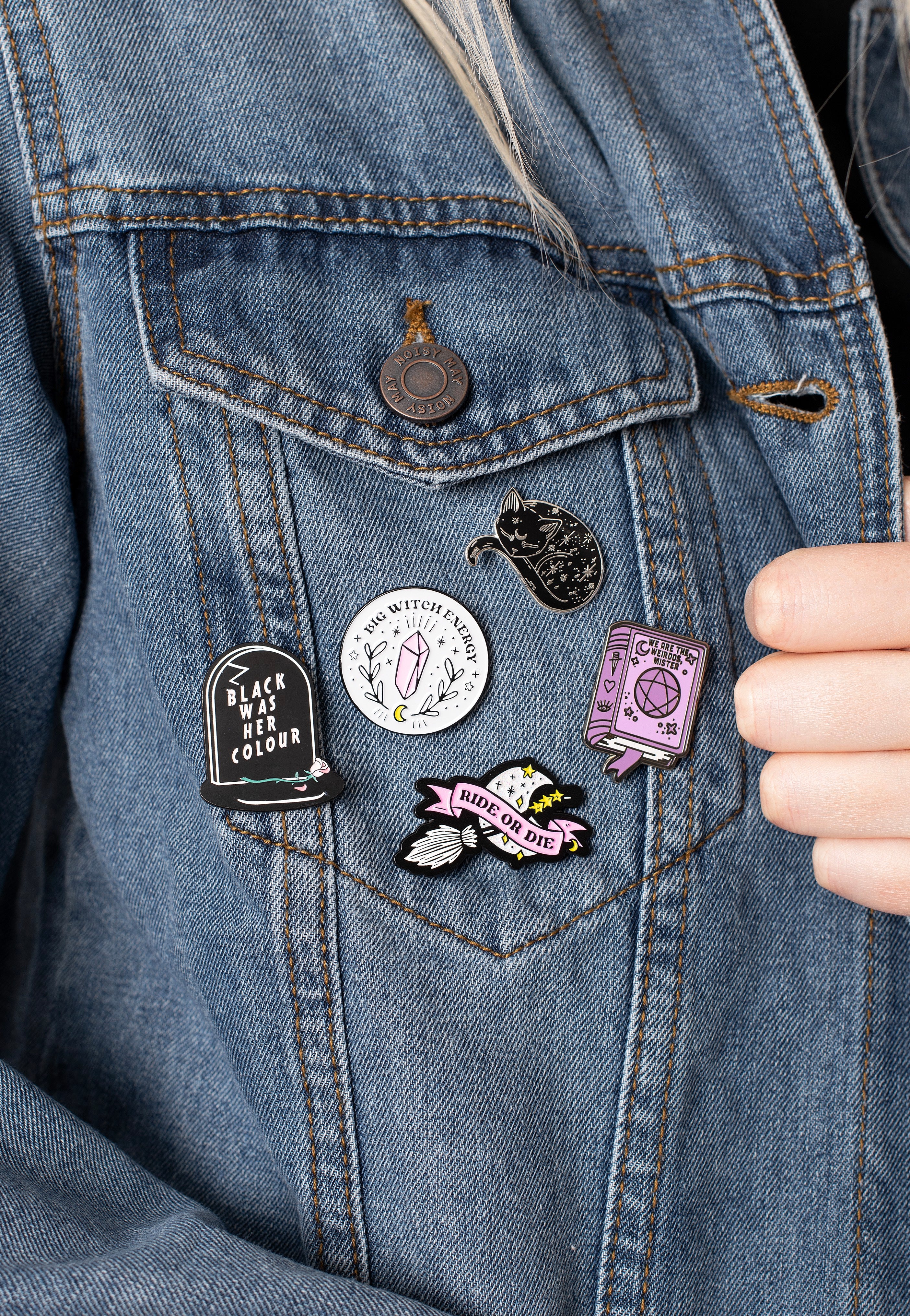 Punky Pins - We Are The Weirdos,Mister (Book Of Shadows) Enamel - Pin | Neutral-Image