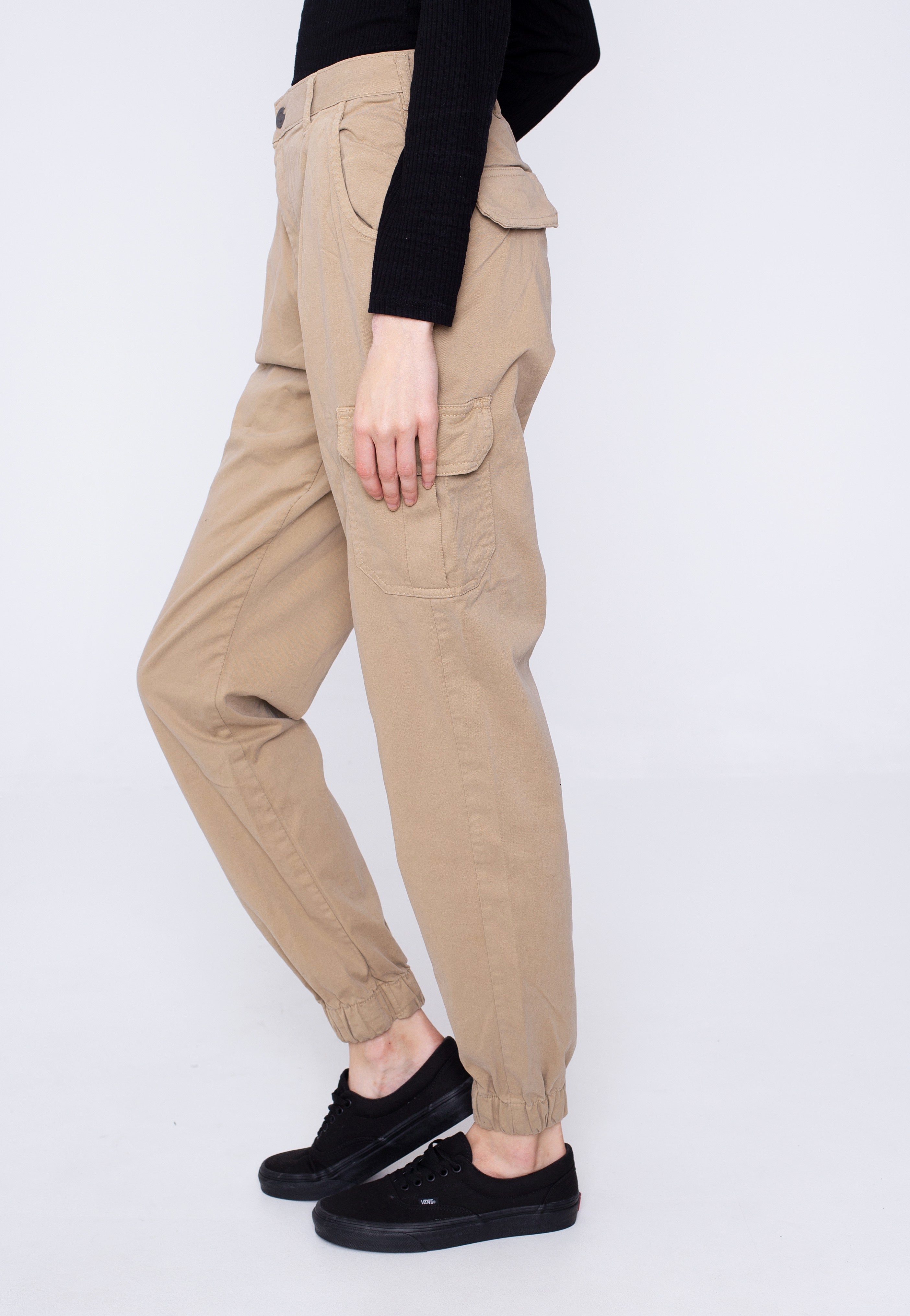 Urban Classics - Ladies High Waist Cargo Soft Taupe - Pants | Men-Image