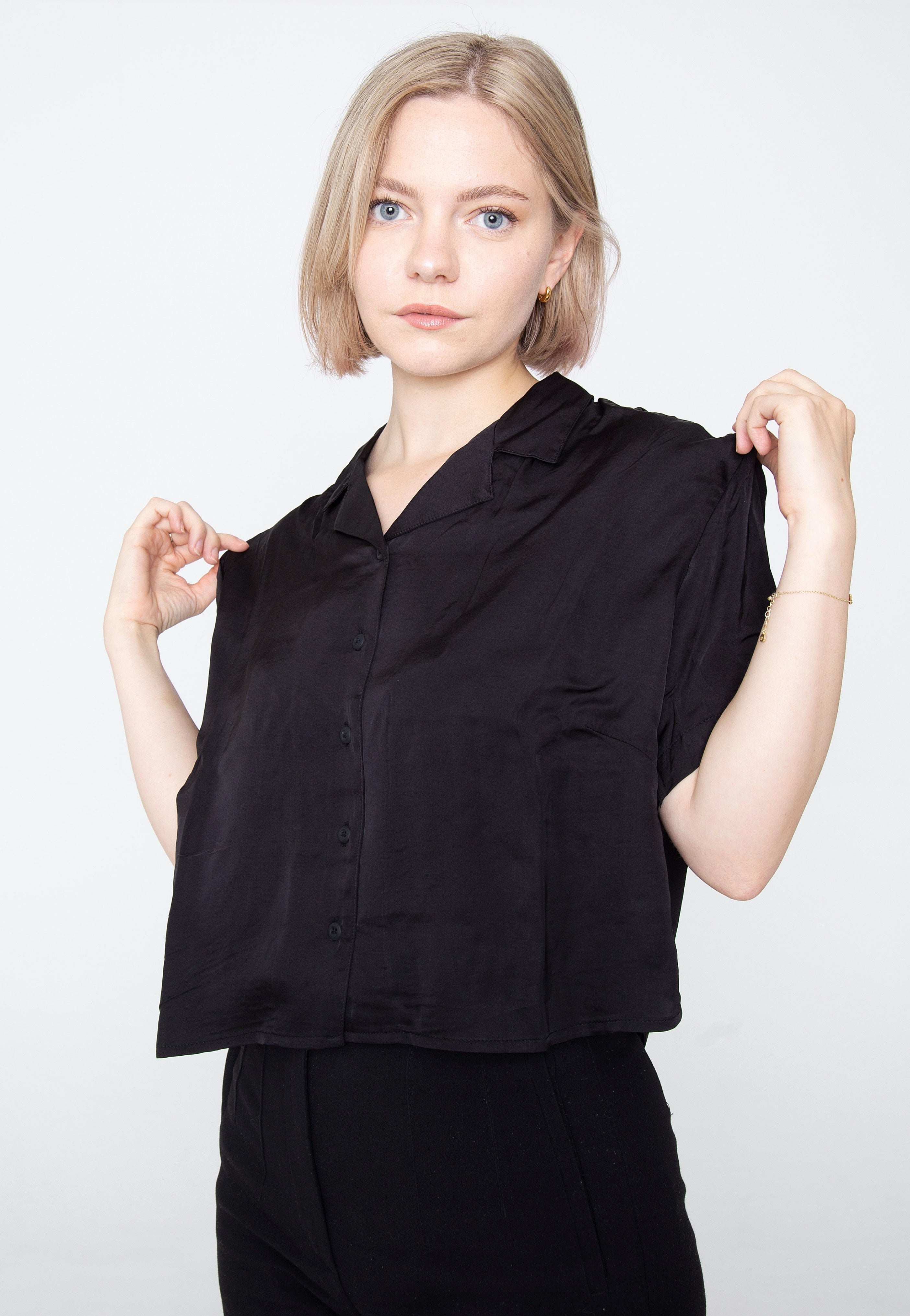 Urban Classics - Ladies Viscose Satin Resort Black - Shirt | Women-Image