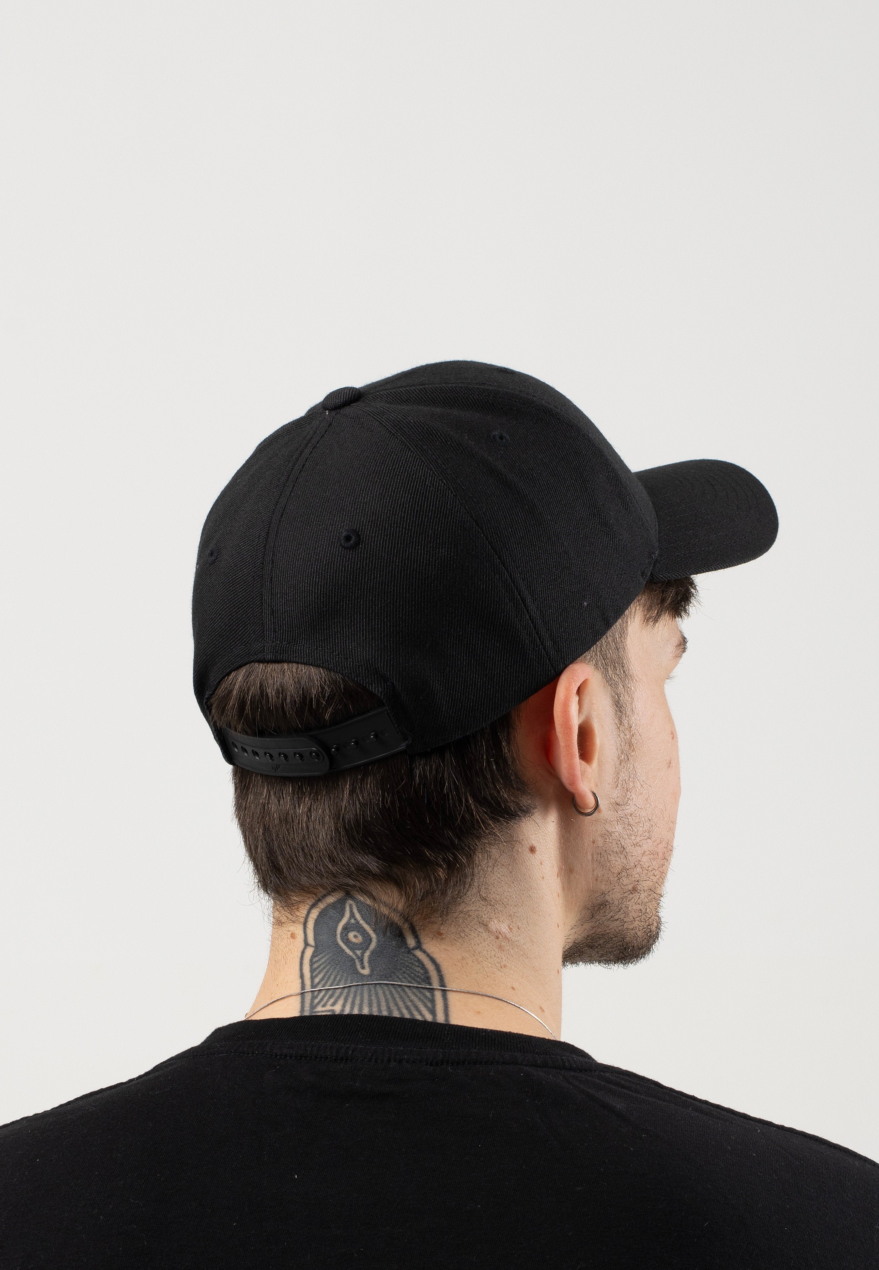 Urban Classics - Premium Curved Visor Black - Cap | Neutral-Image