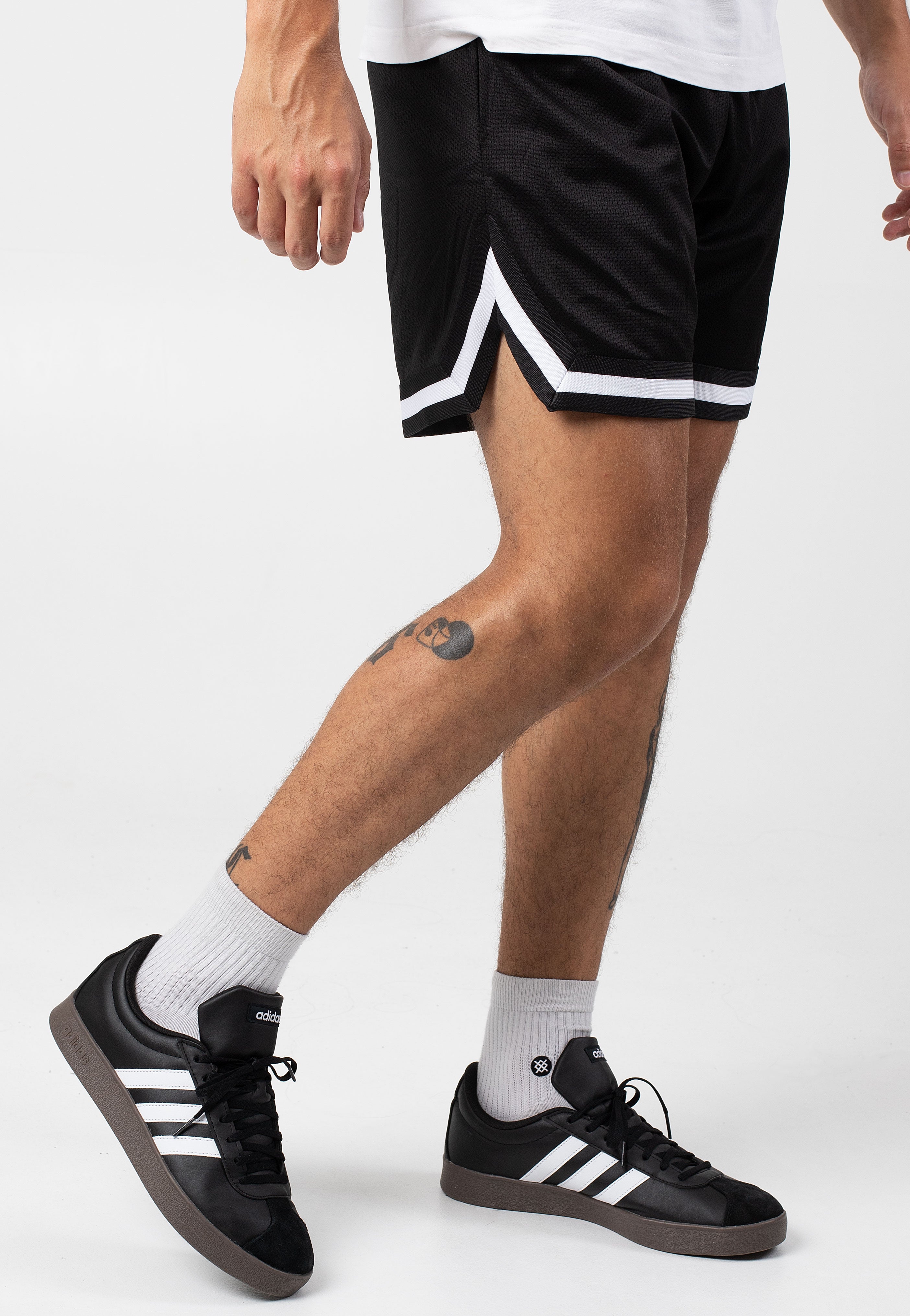 Urban Classics - Short Basketball Black - Shorts | Men-Image