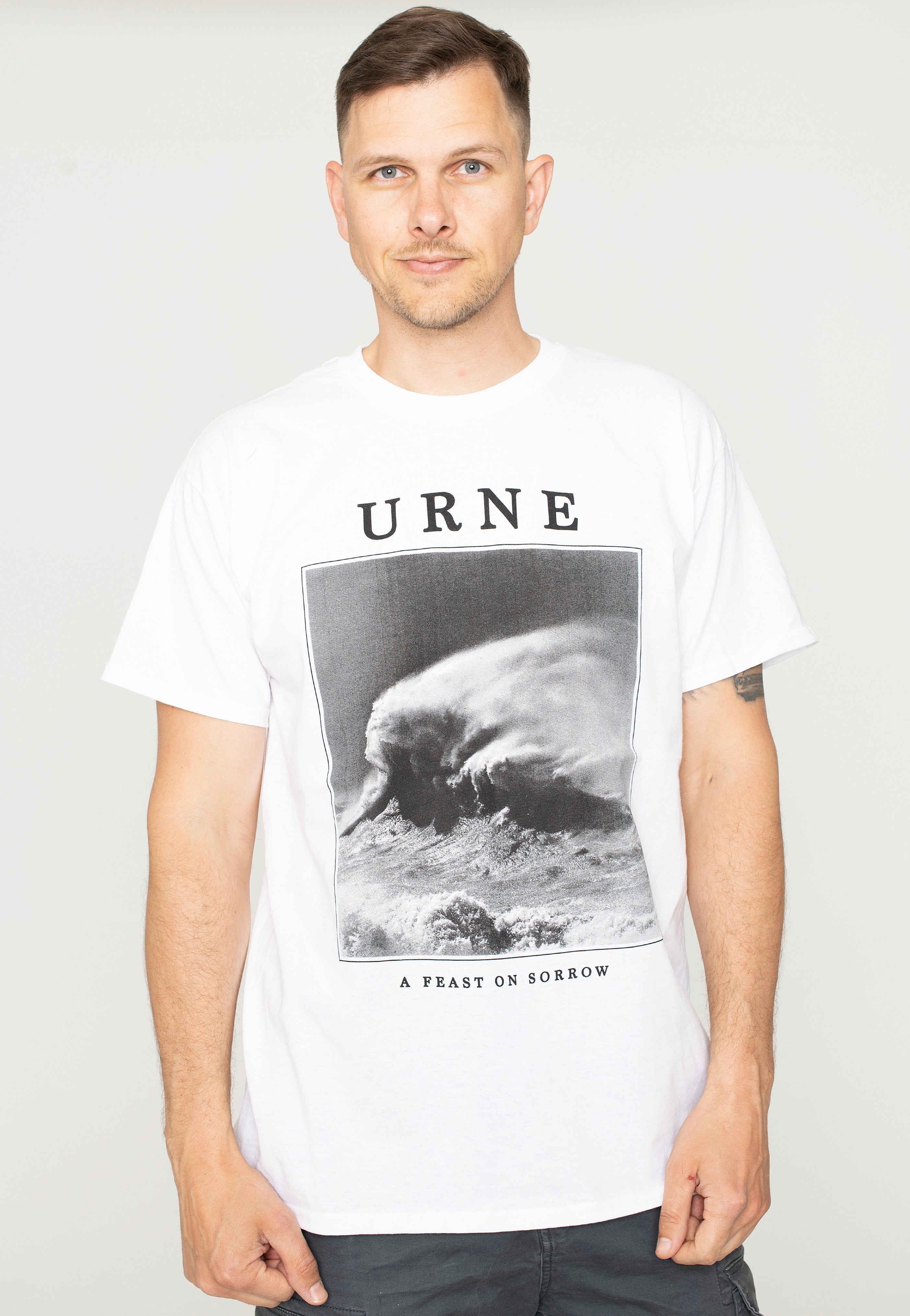 Urne - A Feast On Sorrow White - T-Shirt | Men-Image