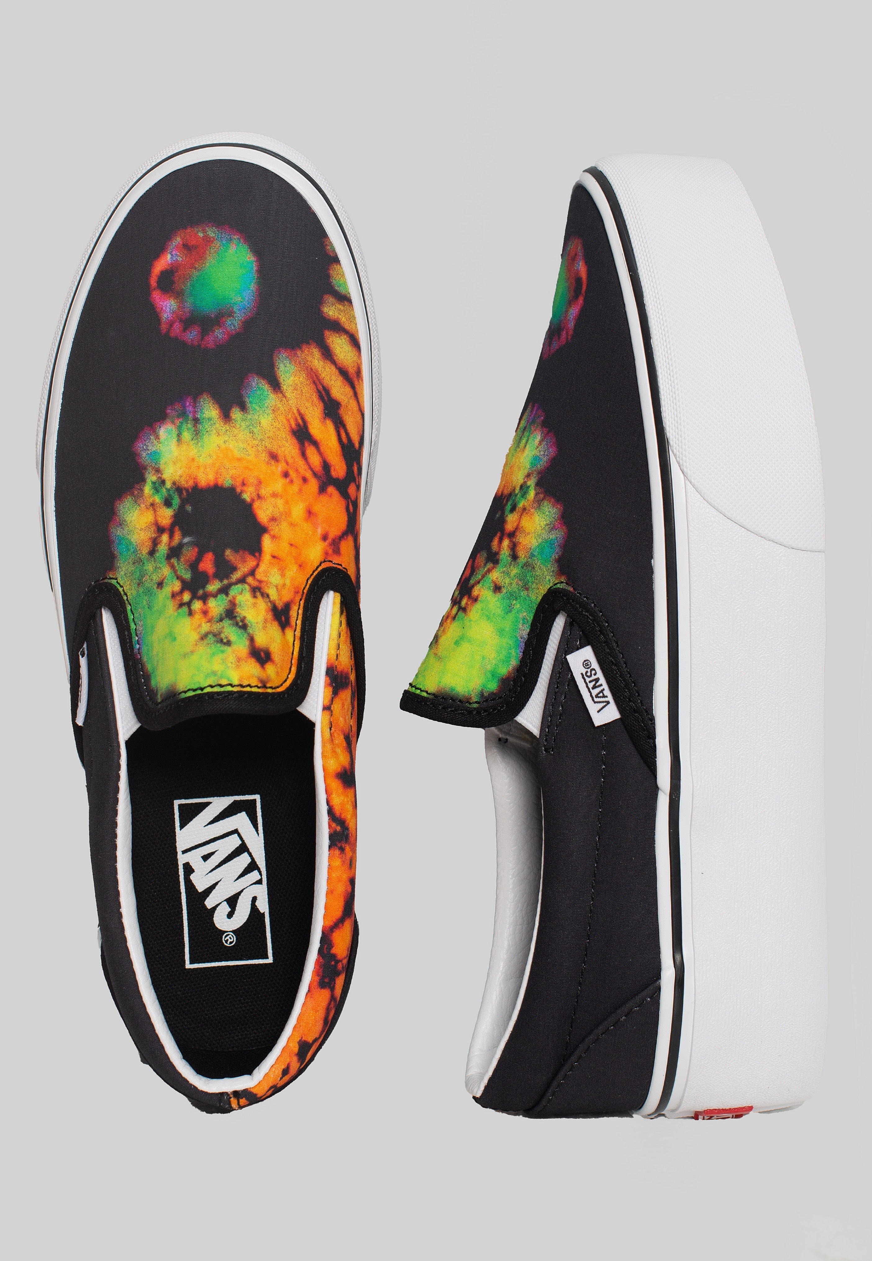 Vans - Classic Slip On Stackform Paradoxical Black/Multi - Girl Shoes | Women-Image