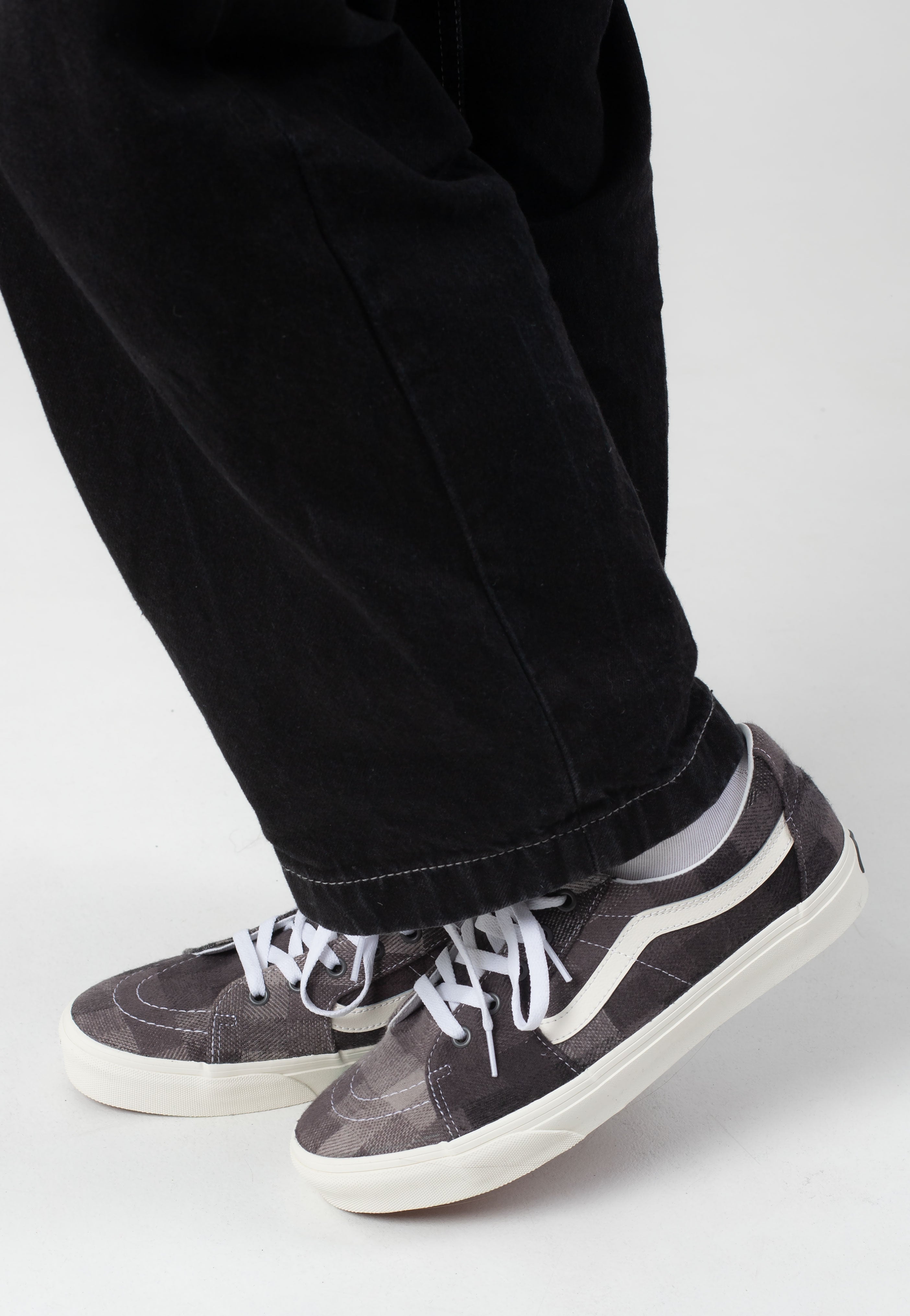 Vans - SK8-Low Sweater Check Gray - Shoes | Men-Image