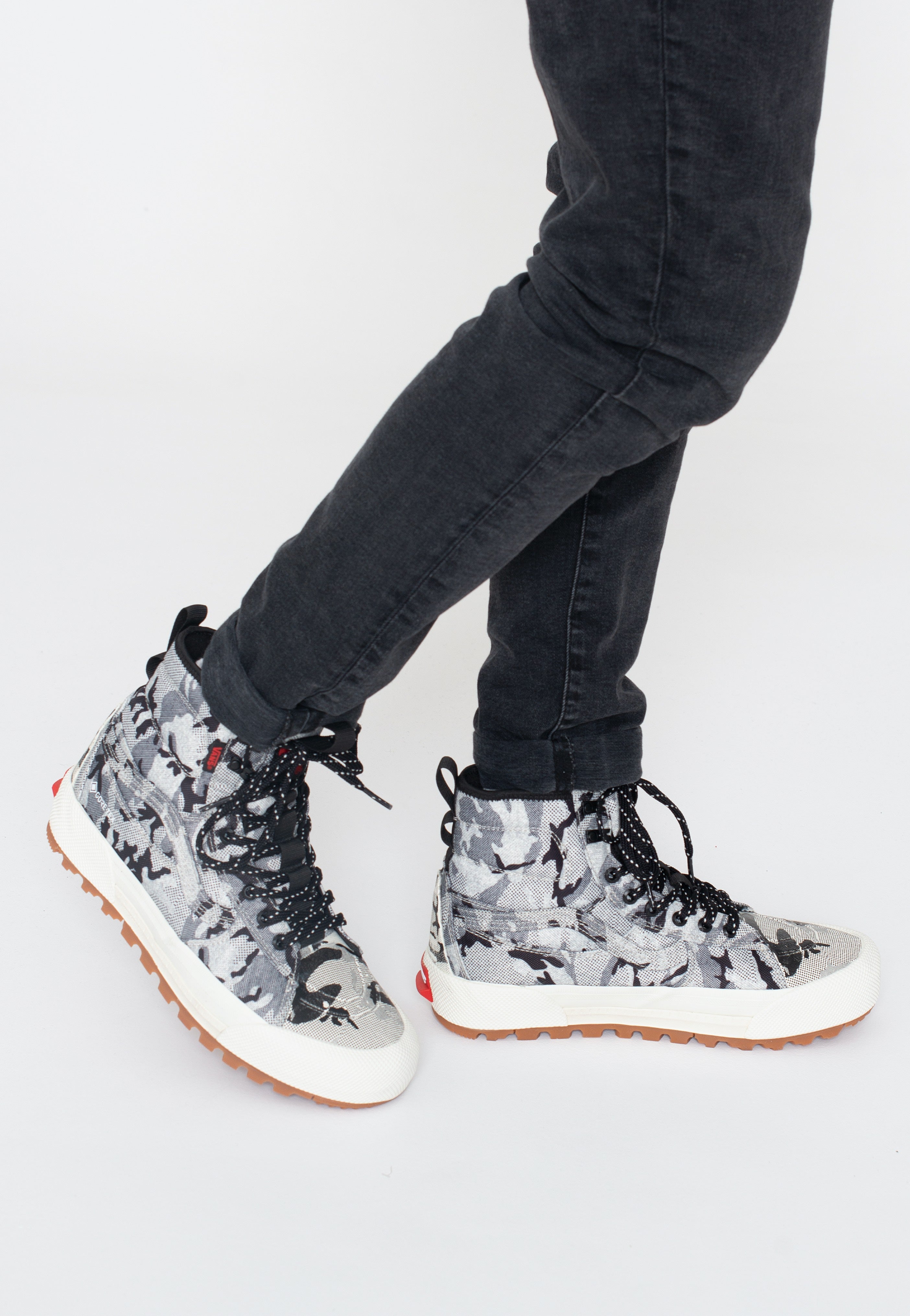 Vans - Sk8 Hi Gore Tex MTE 3 Arctic Camo Cloud - Shoes | Men-Image