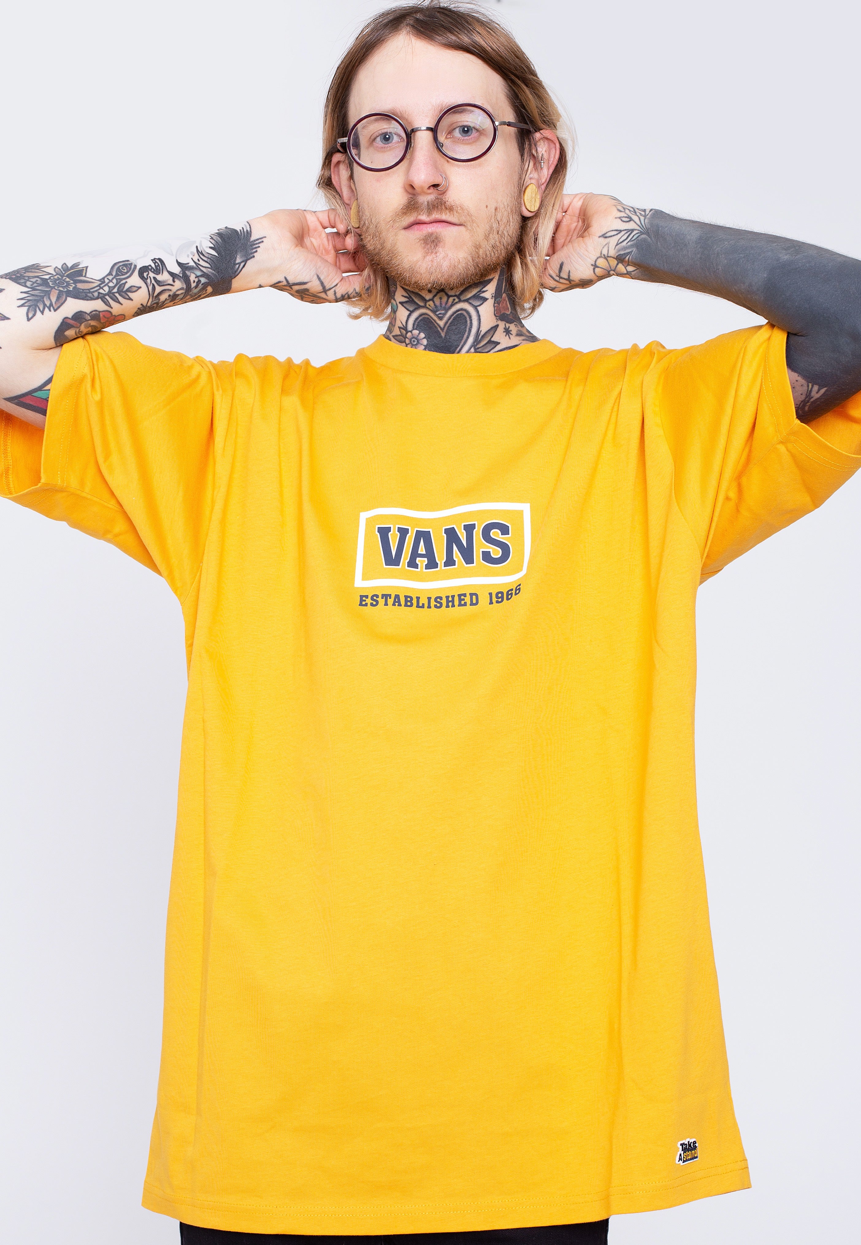 Vans - Take A Stand Box Golden Glow - T-Shirt | Men-Image