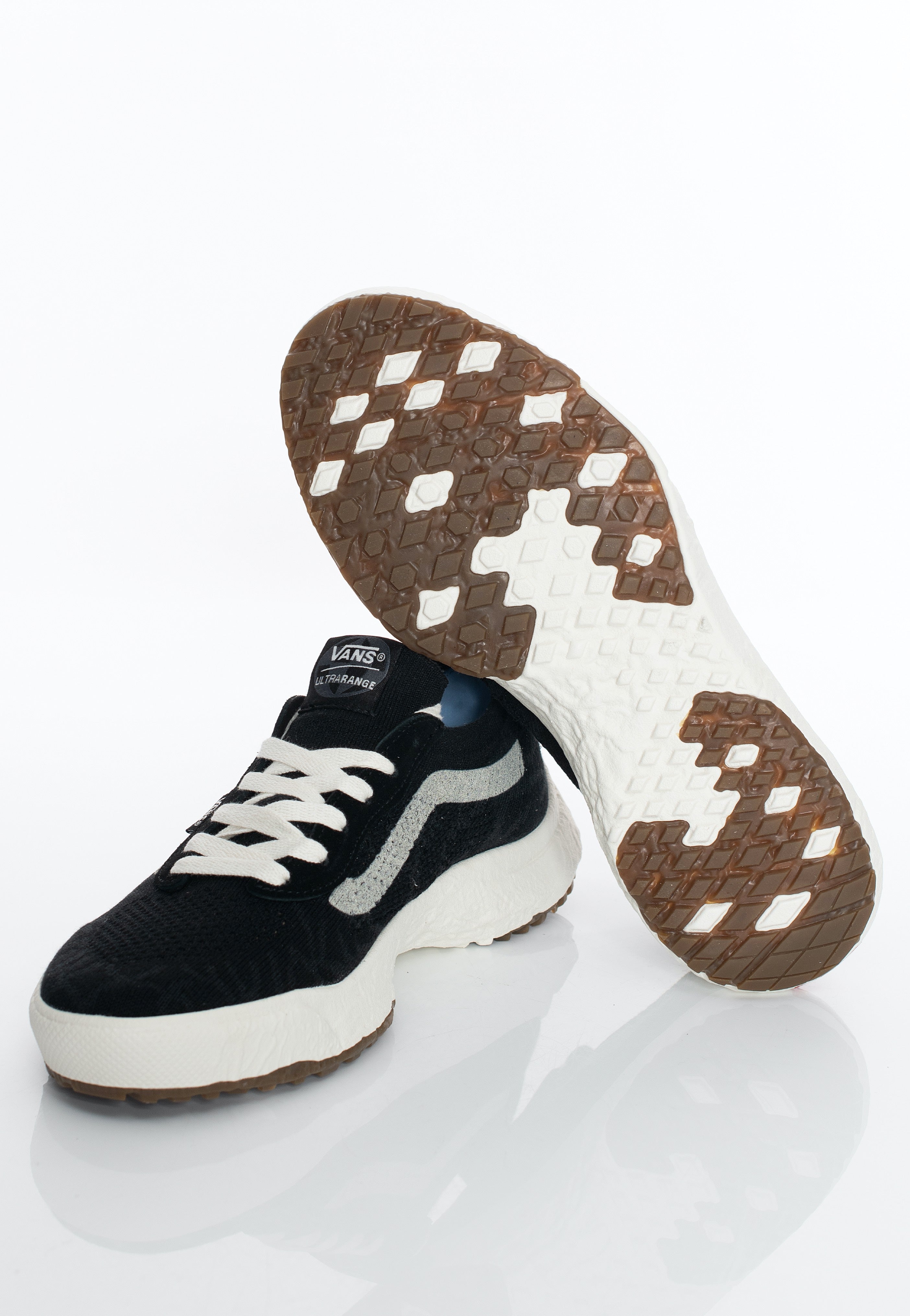 Vans - Ultra Range VR3 Black/Marshmallow - Shoes | Men-Image