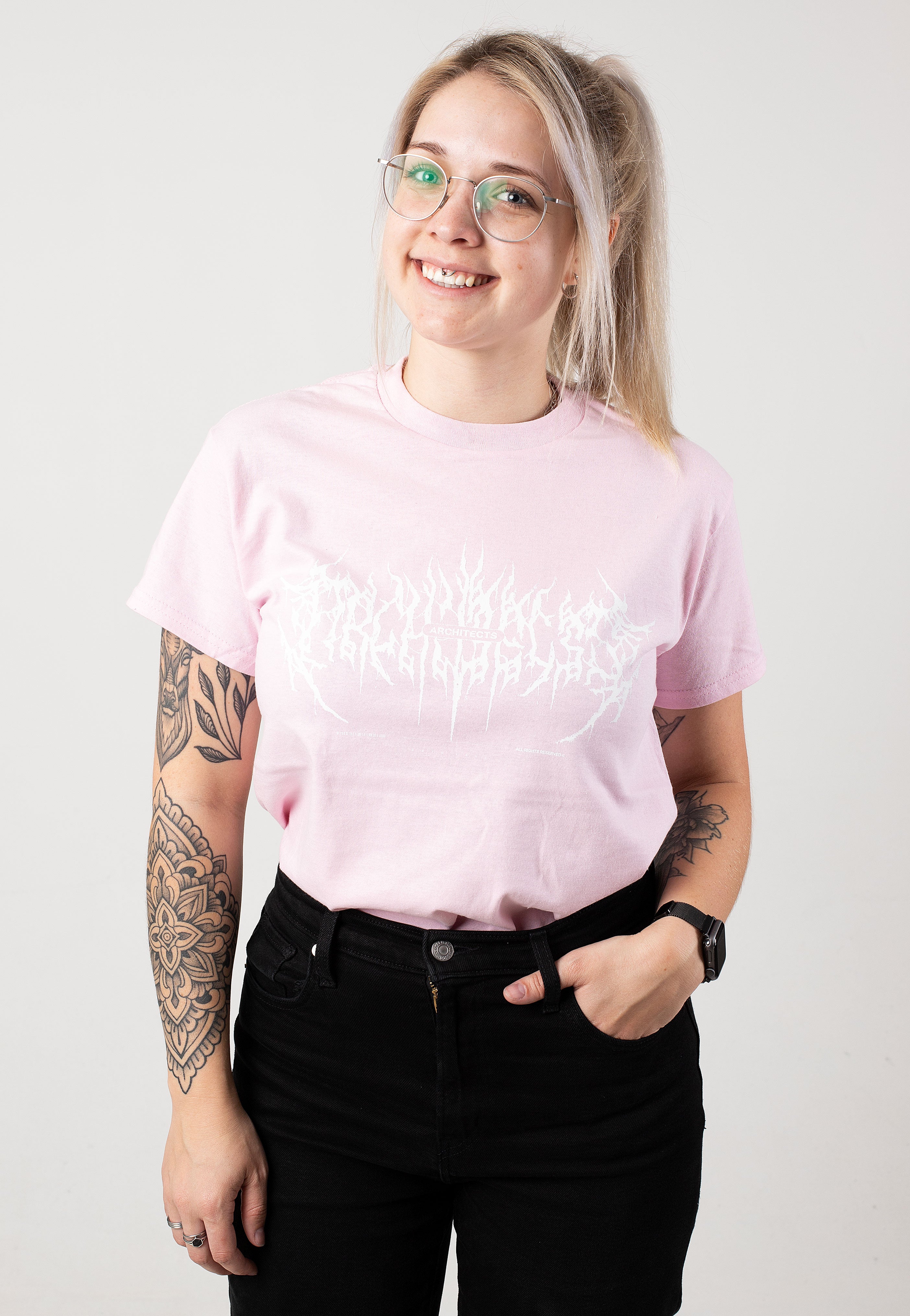 Architects - Gothic Logo Light Pink - T-Shirt | Women-Image