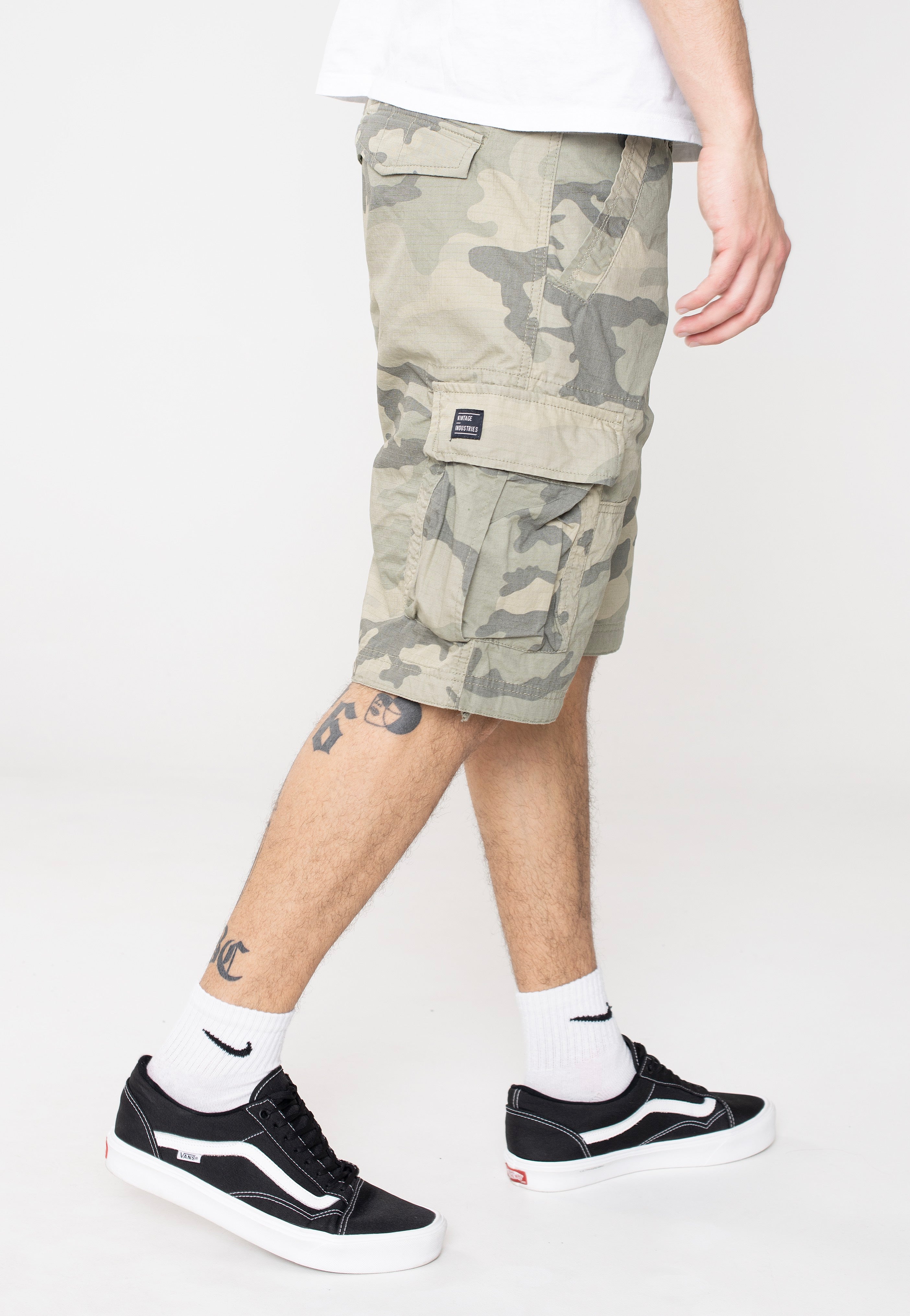 Vintage Industries - Terrance Desert Camo - Shorts | Men-Image