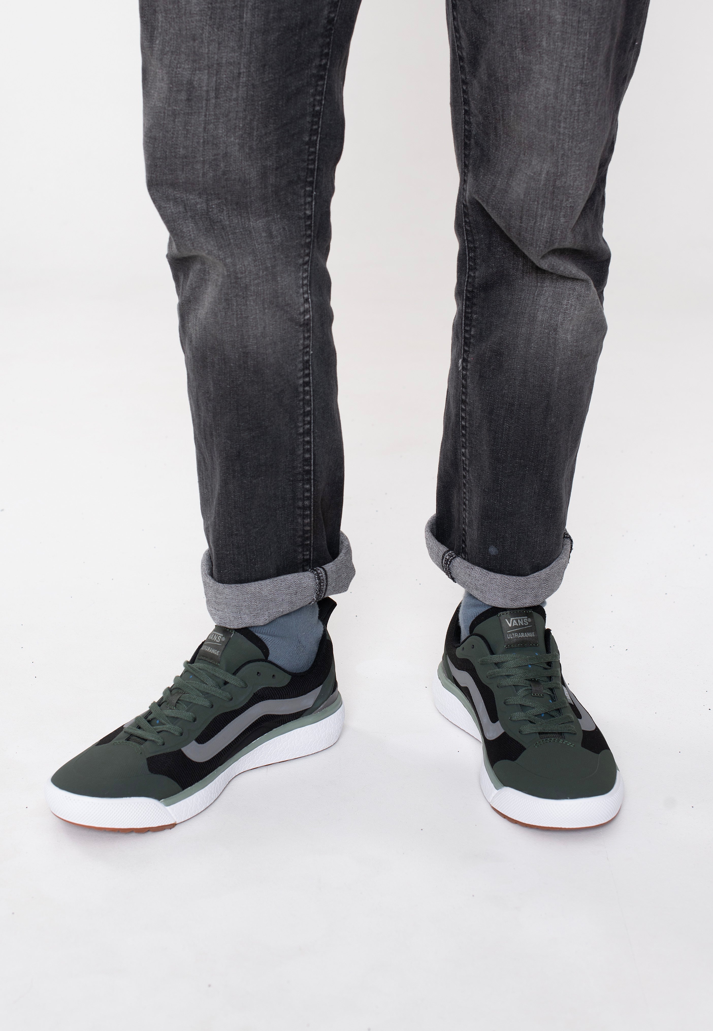 Vans - UA Ultrarange Exo Dark Green/Black - Shoes | Men-Image