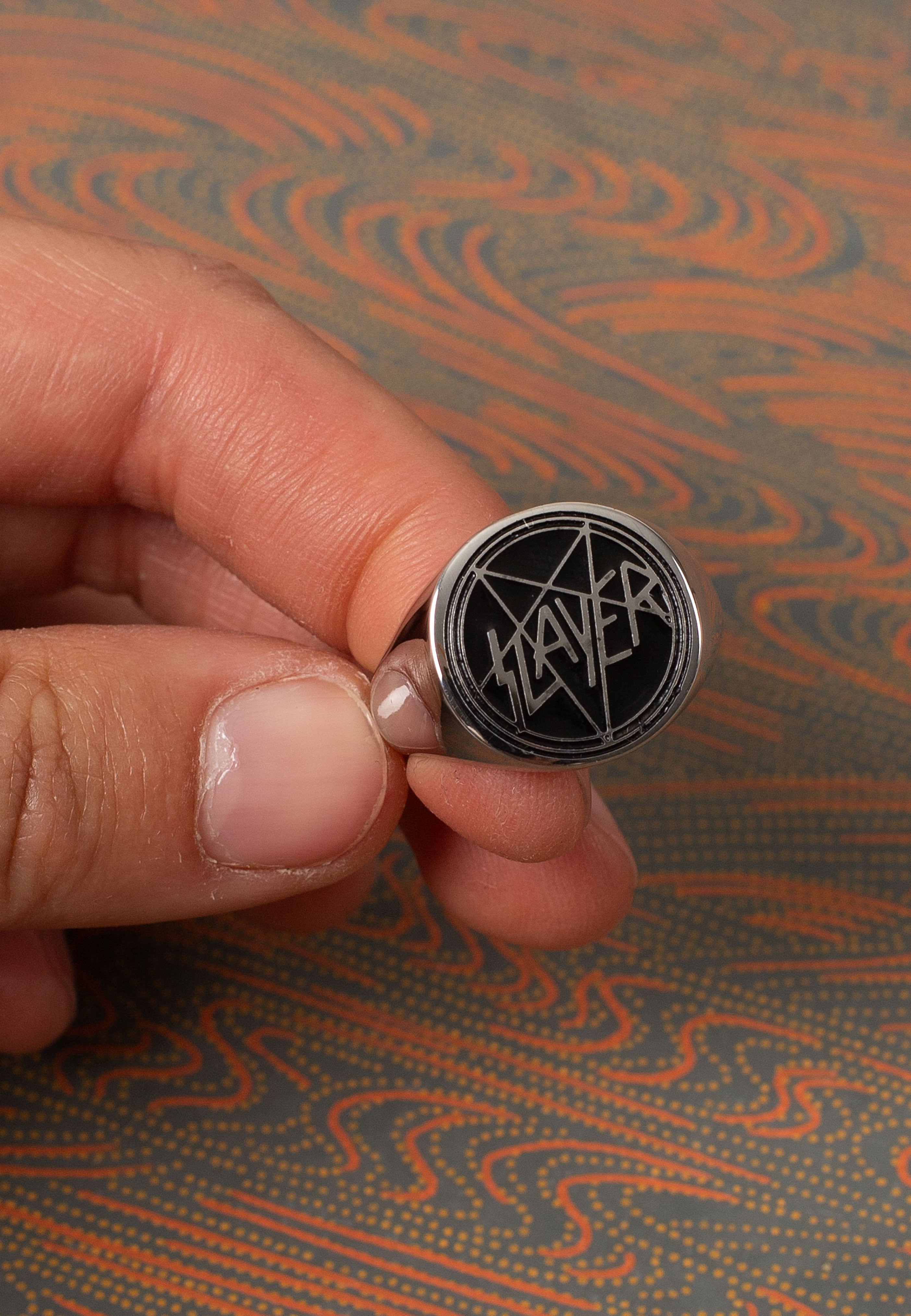 Wildcat x Slayer - Enamel Signet - Ring | Neutral-Image