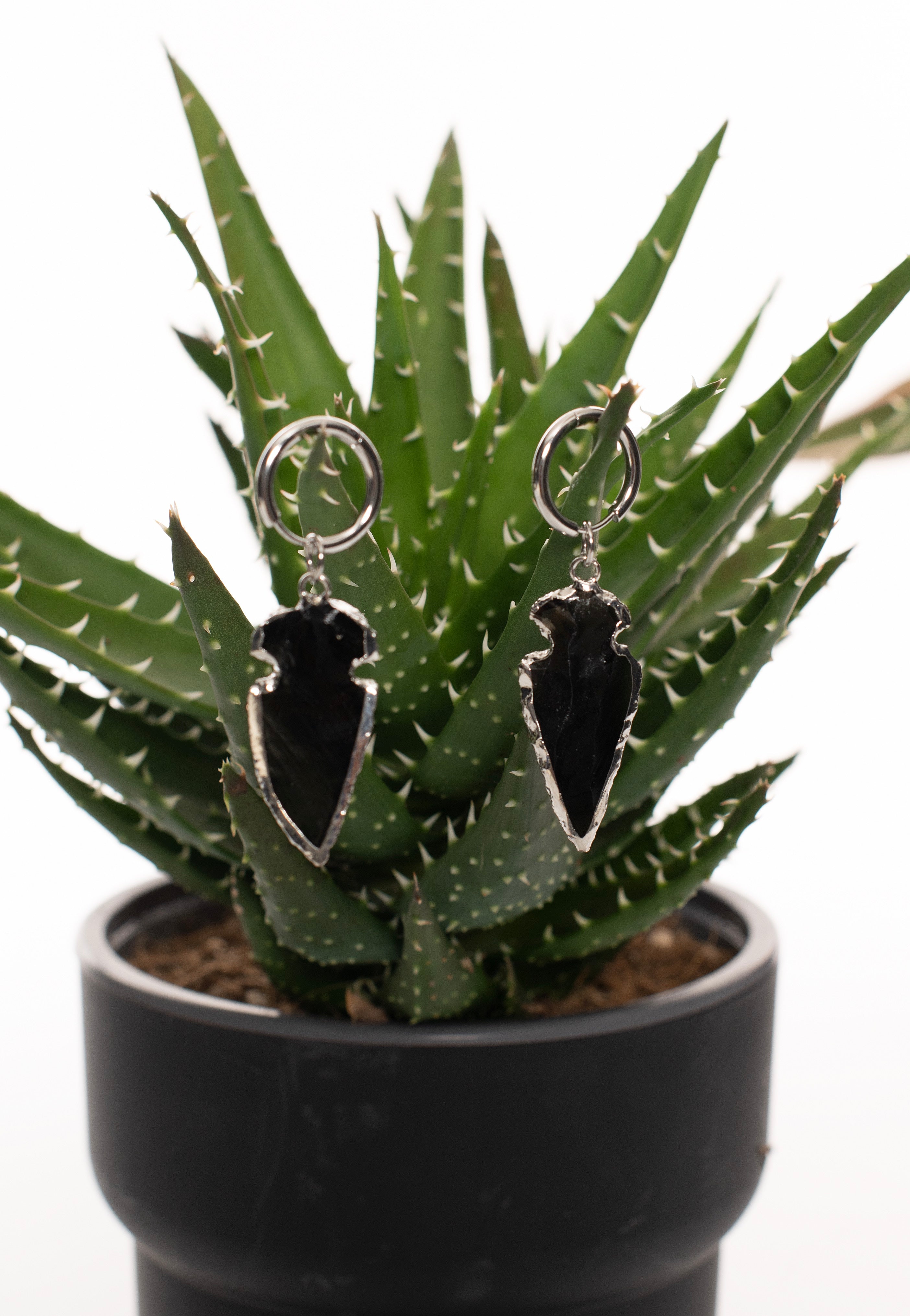 Wildcat - Little Obsidian Stone Hoops Silver - Earrings | Neutral-Image