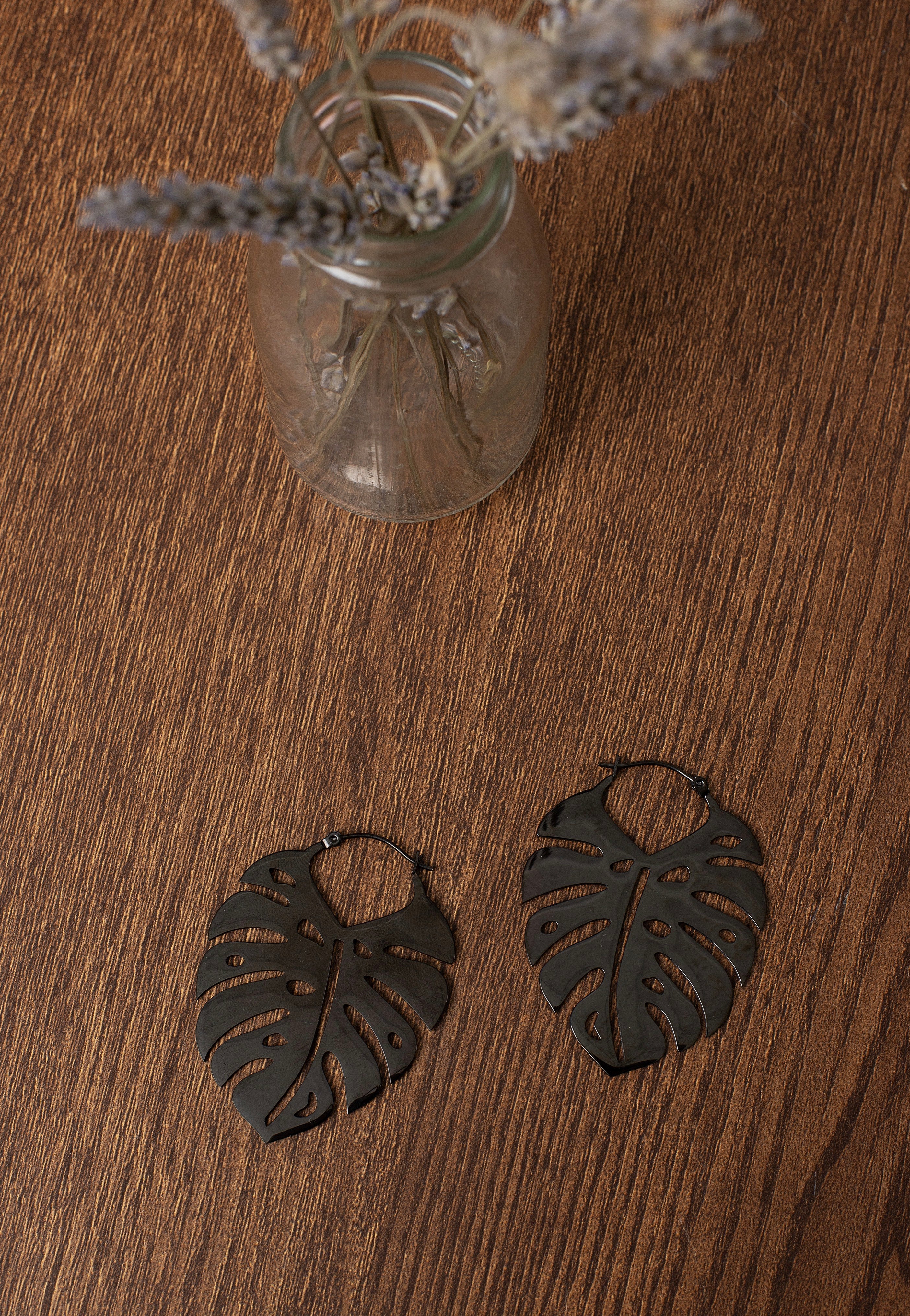 Wildcat - Monstera Leaf - Earrings | Neutral-Image