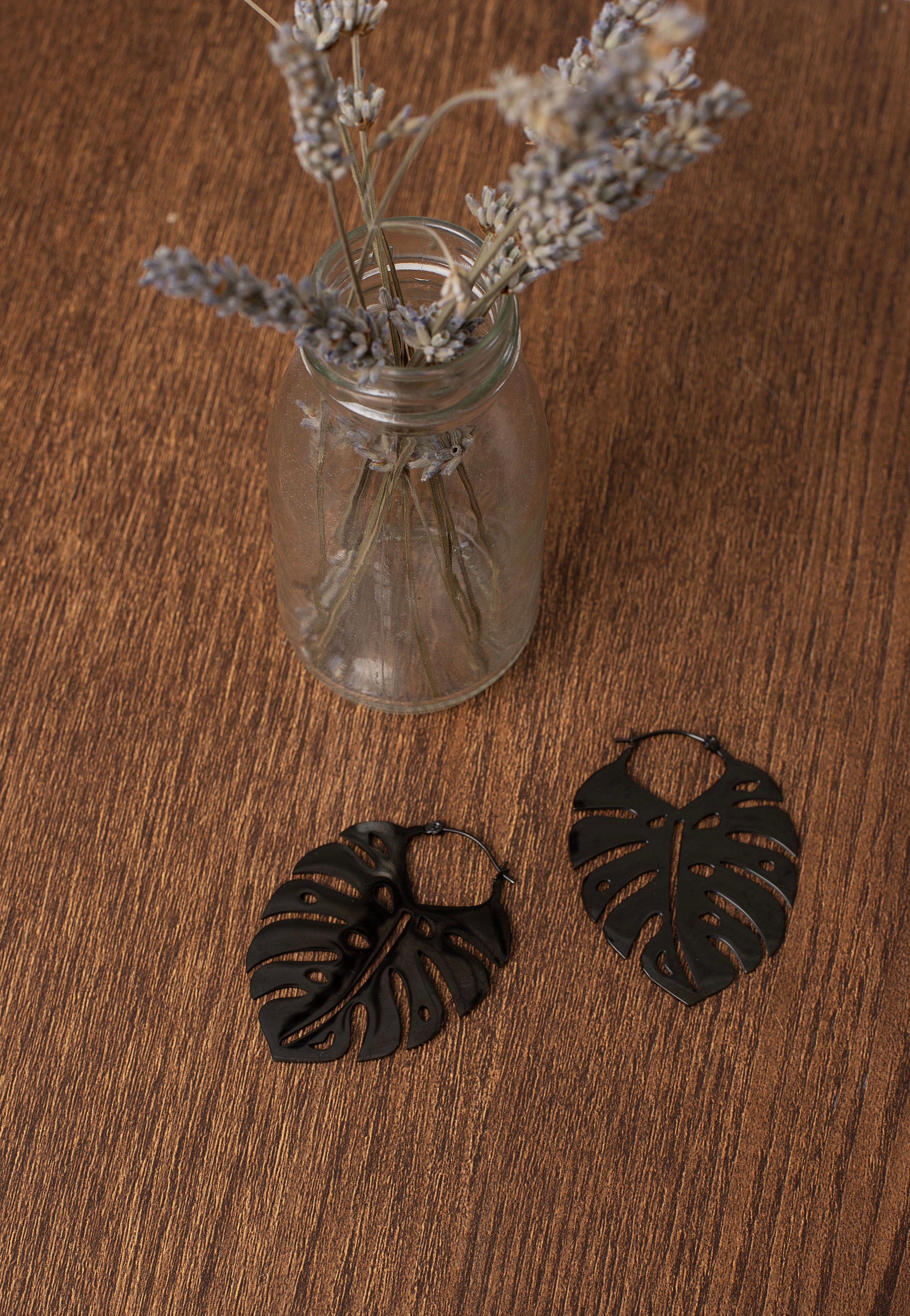 Wildcat - Monstera Leaf - Earrings | Neutral-Image